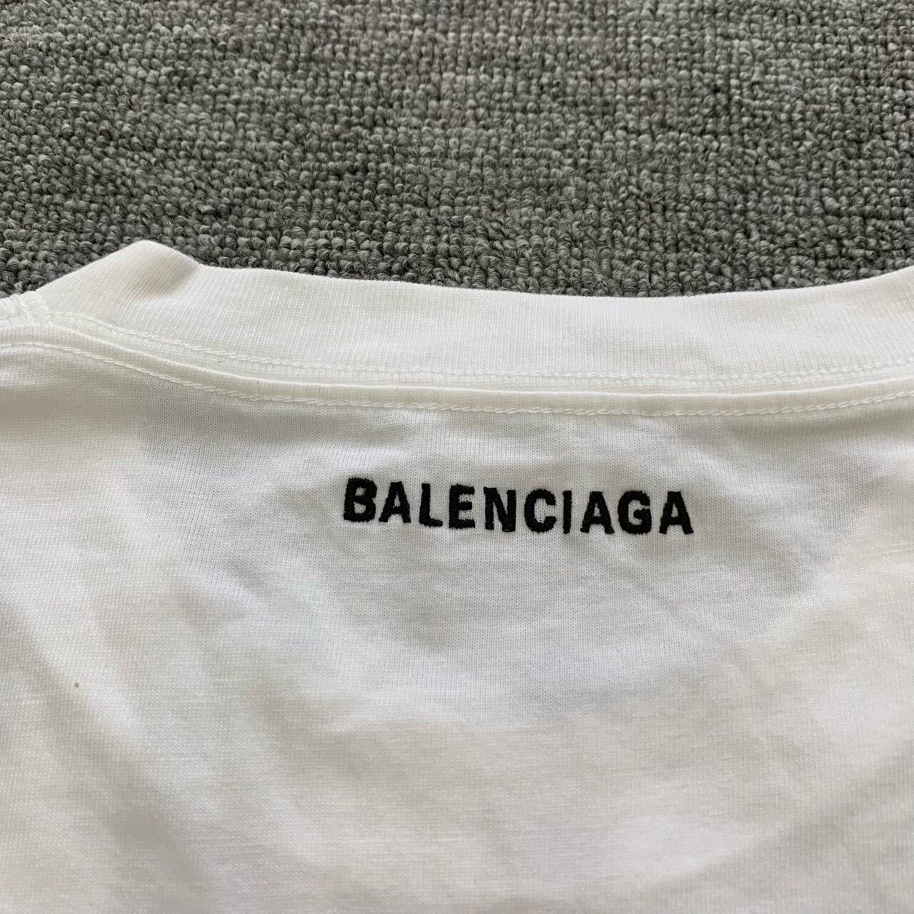 Balenciaga Balenciaga White Long Sleeve Shirt Size L Size US L / EU 52-54 / 3 - 8 Thumbnail