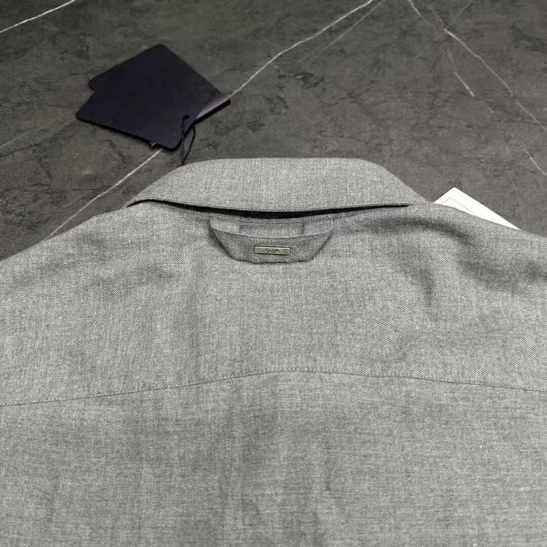 Louis Vuitton Louis Vuitton Embroidered Logo Shirt M Size Size US M / EU 48-50 / 2 - 5 Thumbnail