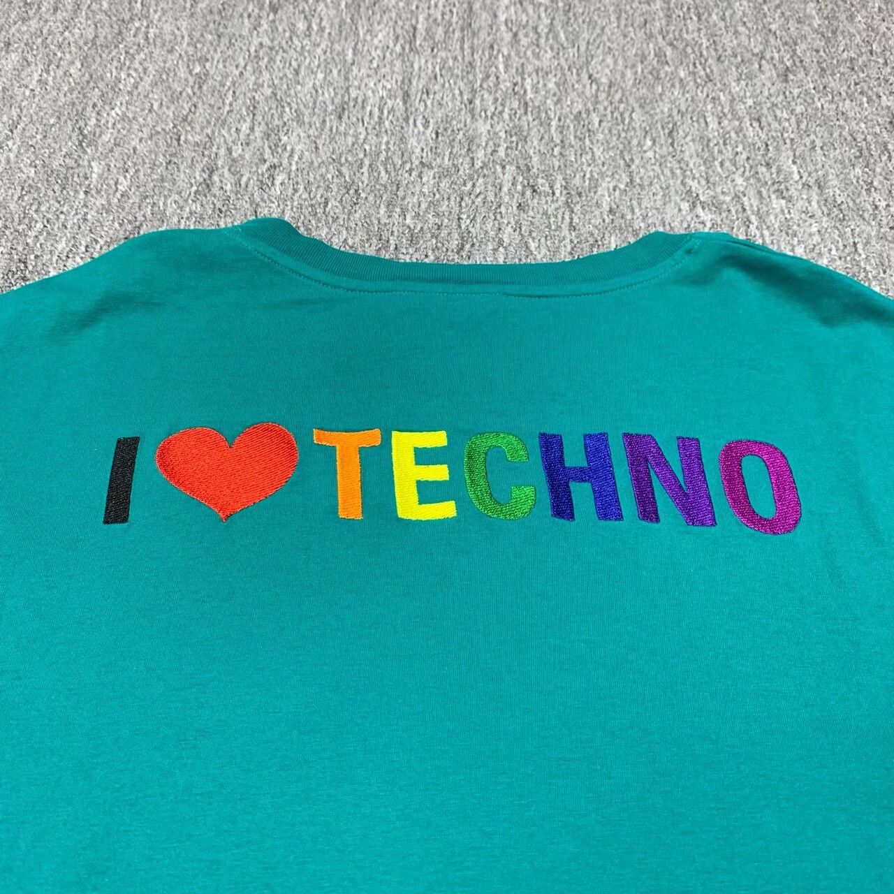 Balenciaga Balenciaga Short Sleeve Rainbow Embroidery Tee Size S / US 4 / IT 40 - 7 Thumbnail