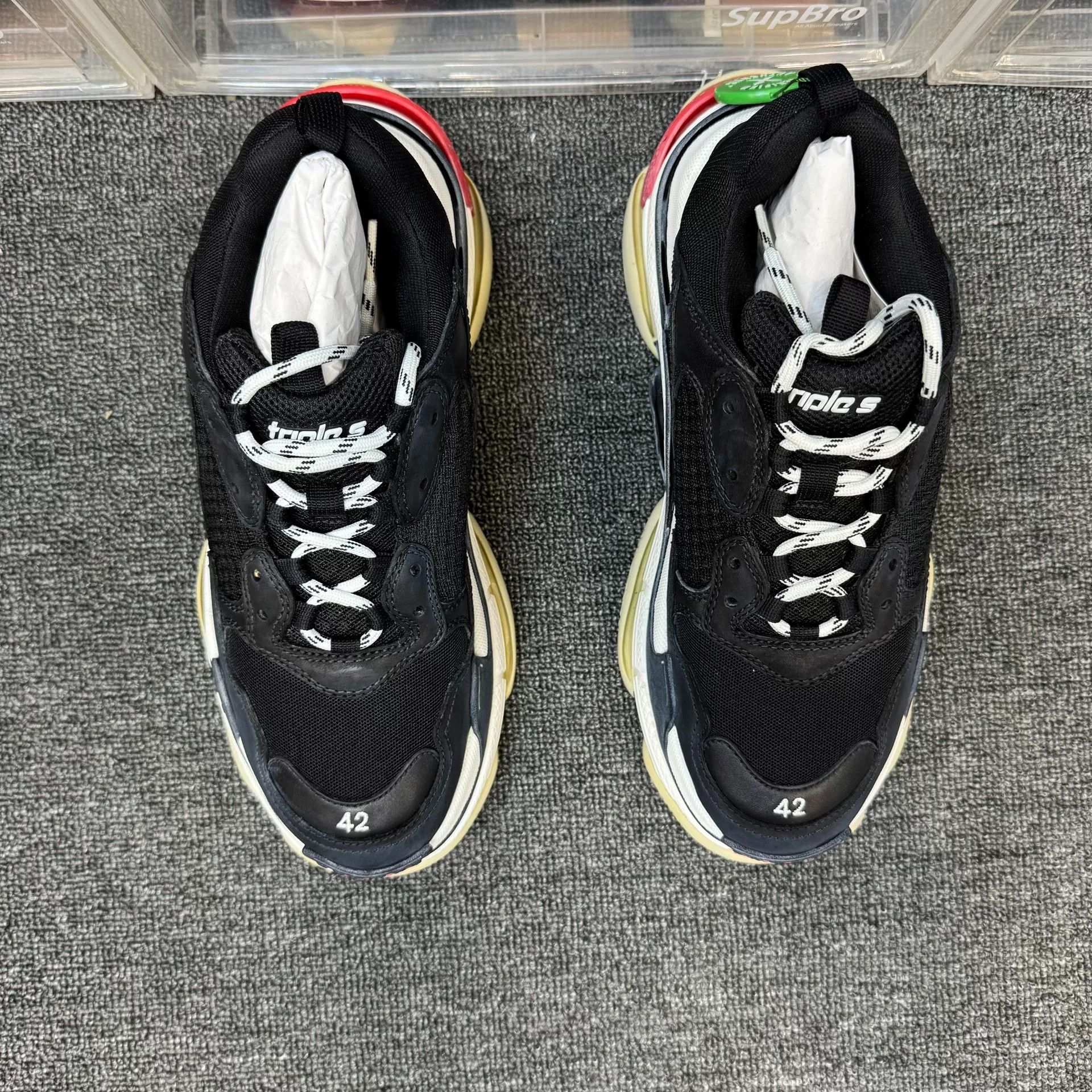 Balenciaga Balenciaga Triple S Black Red Sneakers Size US 9 / EU 42 - 3 Thumbnail