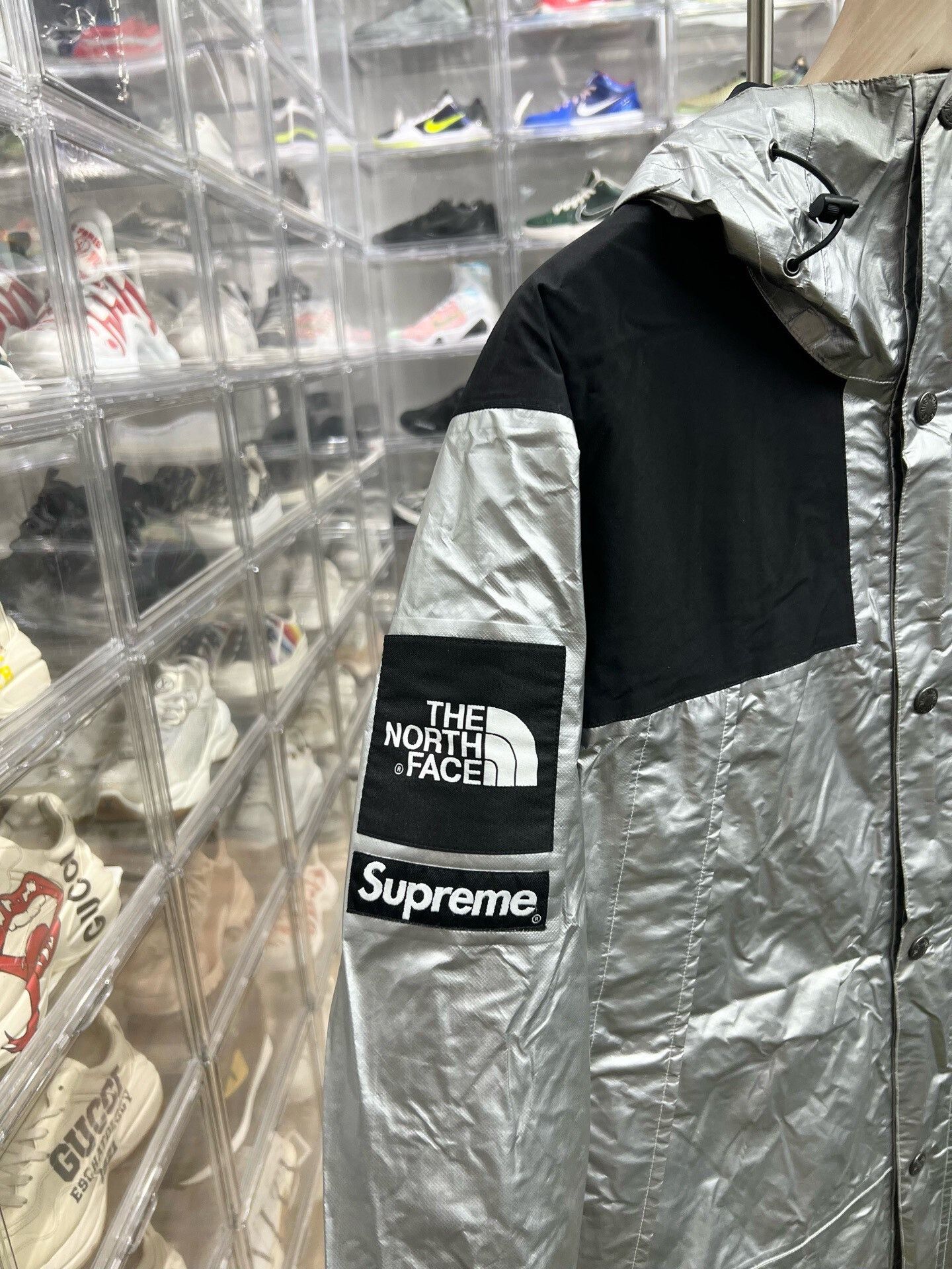 Supreme Supreme TNF Silver Jacket Size L Size US L / EU 52-54 / 3 - 4 Thumbnail