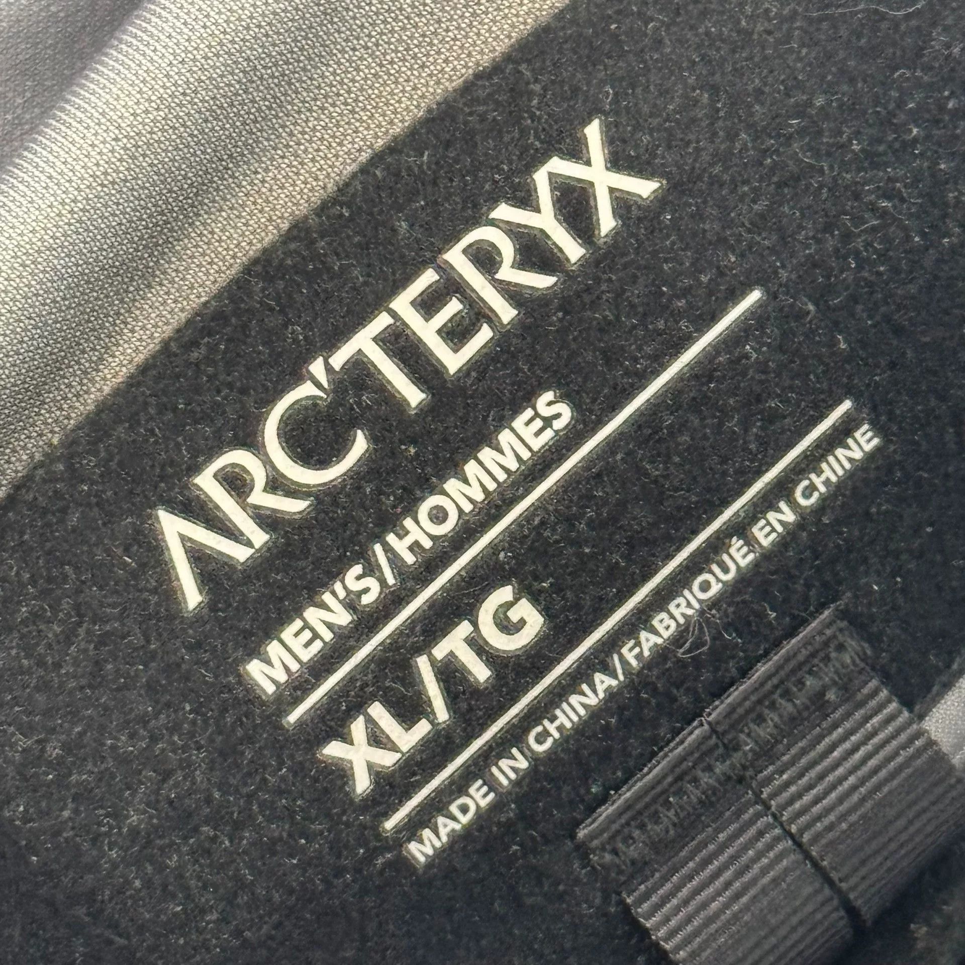 Arc'teryx Arcteryx BETA Jacket in Black Size XL Size US XL / EU 56 / 4 - 6 Thumbnail