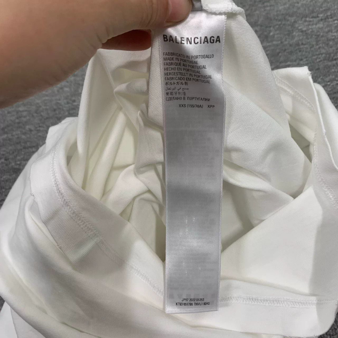 Balenciaga Balenciaga White Distressed Logo T-Shirt Size US XXS / EU 40 - 4 Thumbnail