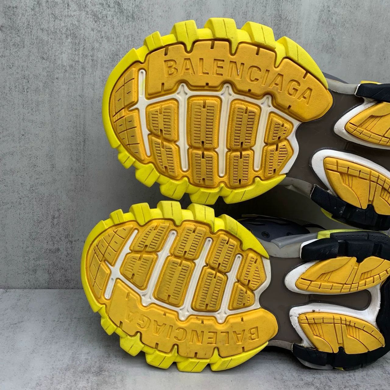 Balenciaga Balenciaga Track Sneakers Gray Yellow Size 35 Size US 5 / EU 37 - 8 Thumbnail