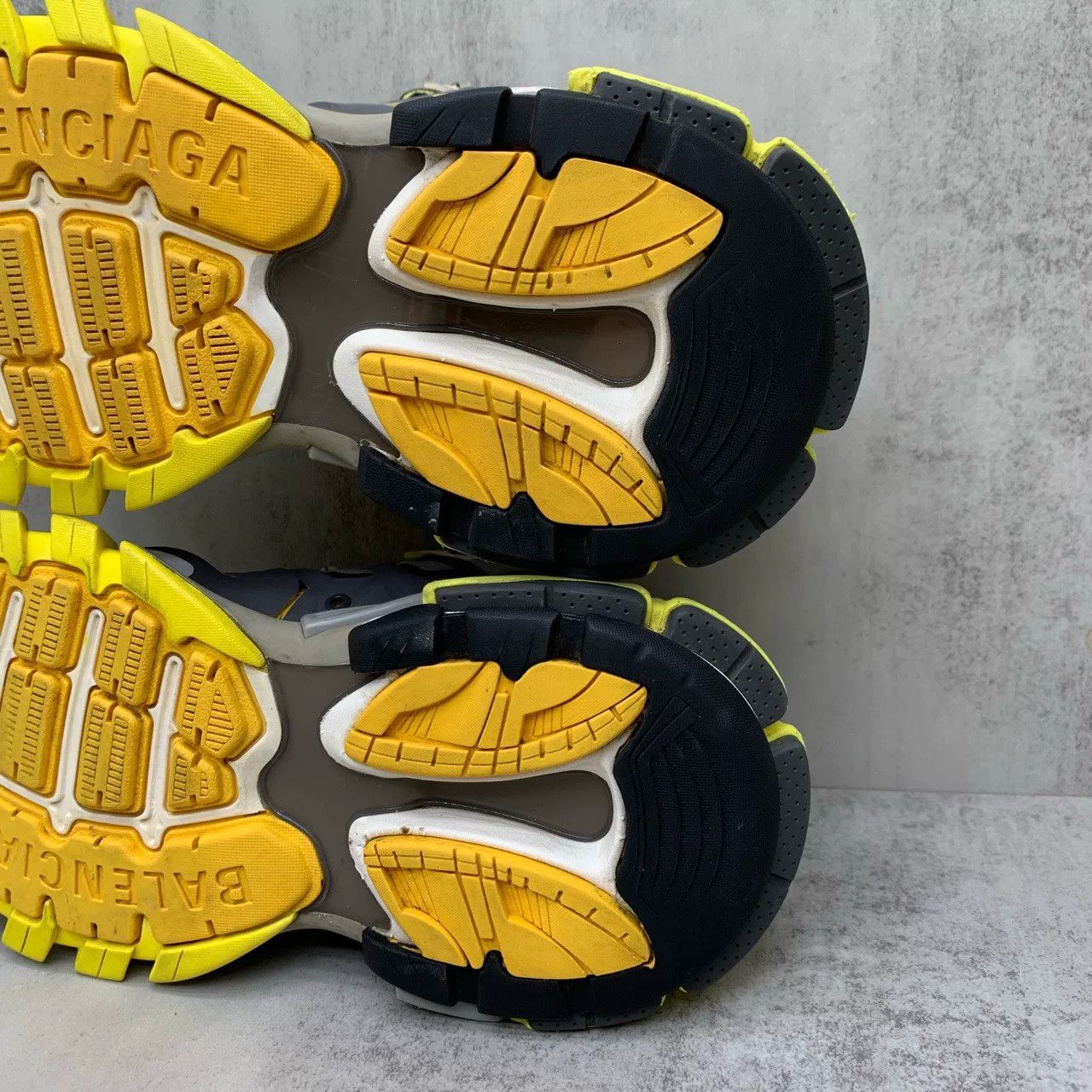Balenciaga Balenciaga Track Sneakers Gray Yellow Size 35 Size US 5 / EU 37 - 9 Thumbnail