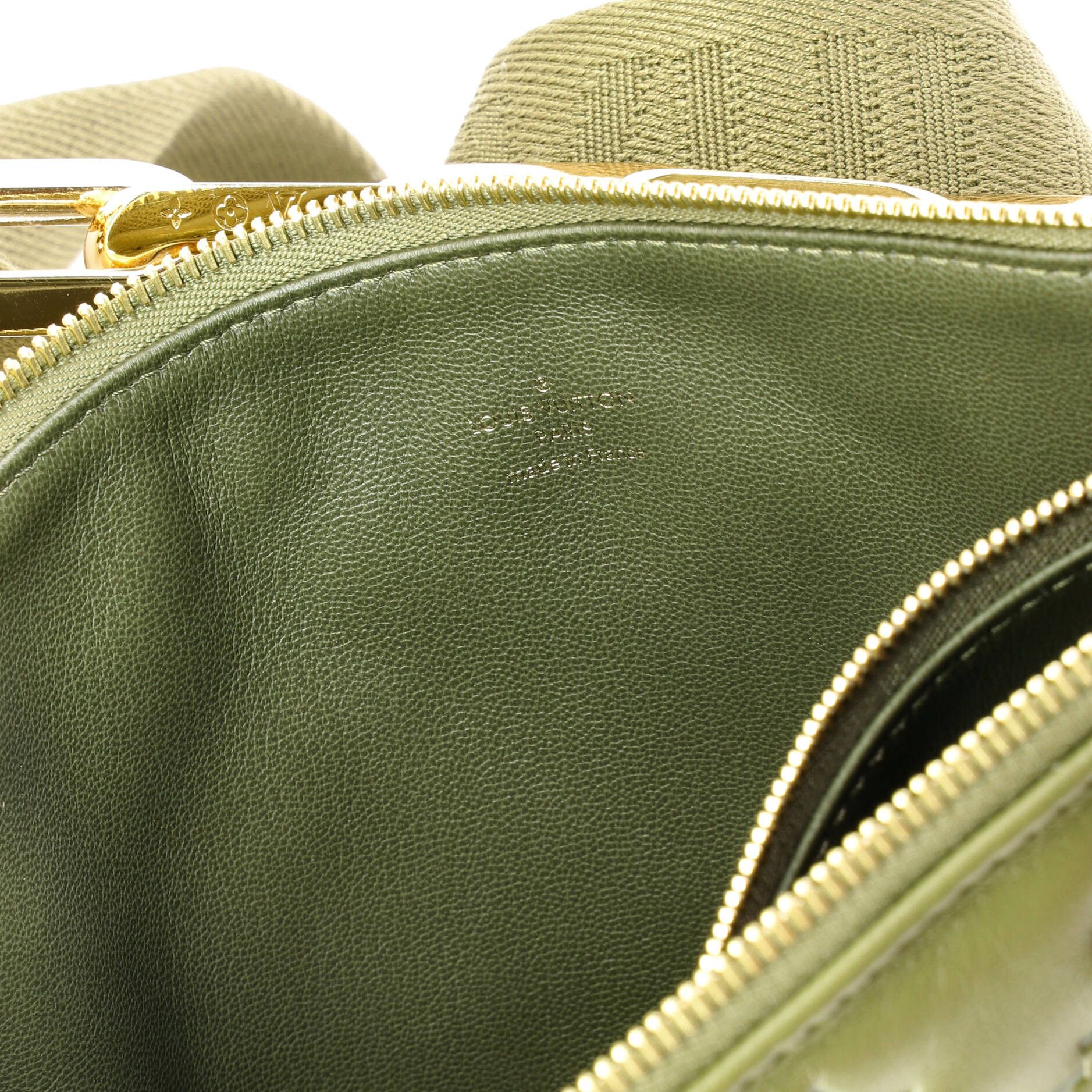 Louis Vuitton Coussin Bag Monogram Embossed Lambskin MM Size ONE SIZE - 5 Thumbnail