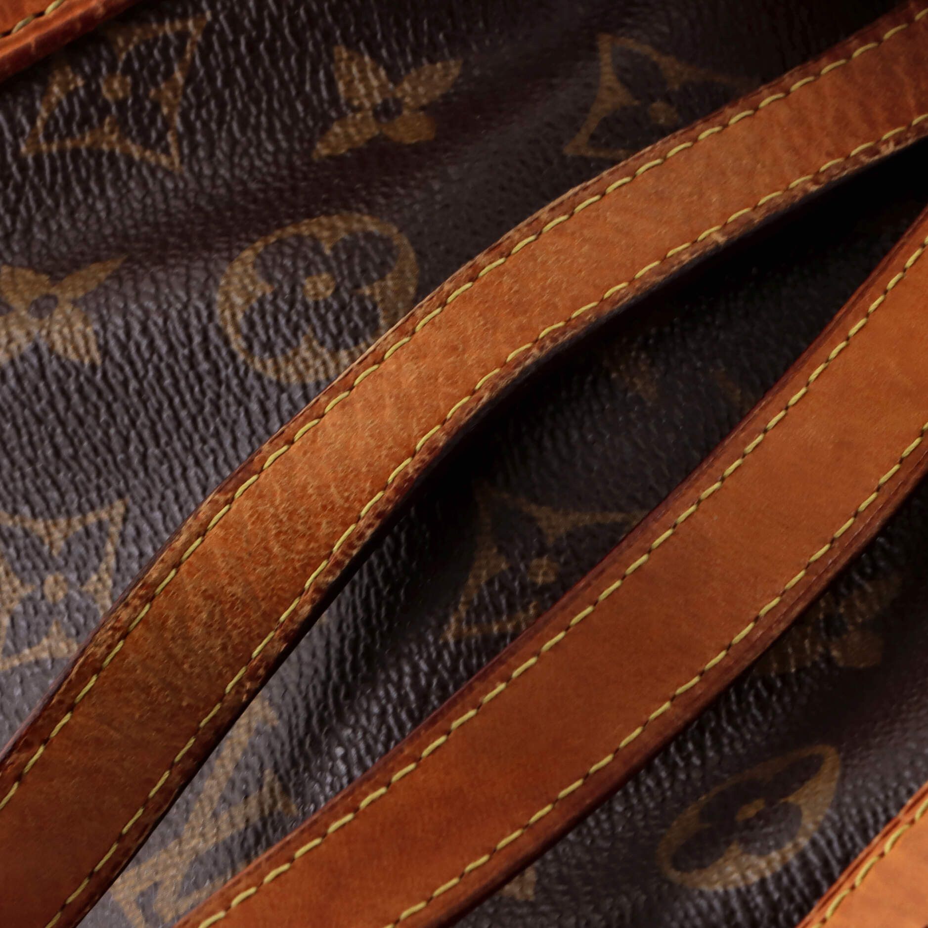 Louis Vuitton Totally Handbag Monogram Canvas MM Size ONE SIZE - 7 Thumbnail
