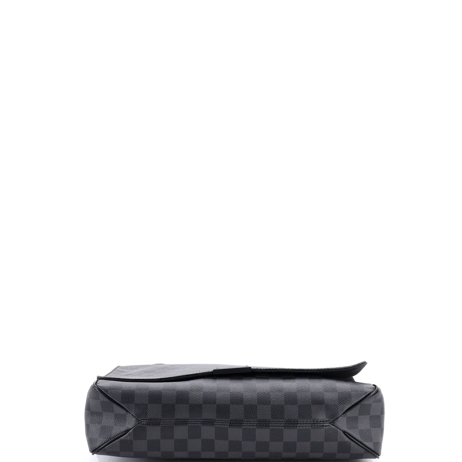 Louis Vuitton District Messenger Bag Damier Graphite GM Size ONE SIZE - 3 Thumbnail