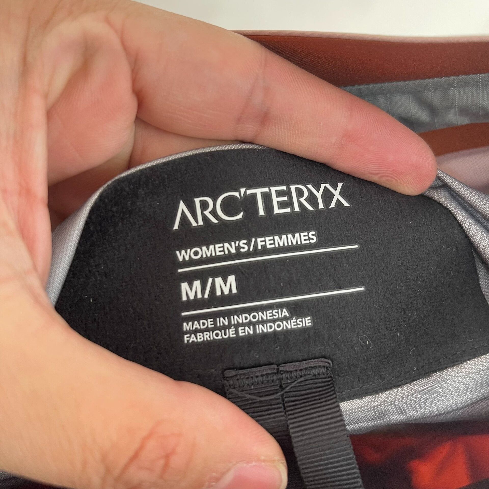 Arc'teryx Arcteryx Women's BETA Lightweight Jacket Size M / US 6-8 / IT 42-44 - 4 Thumbnail