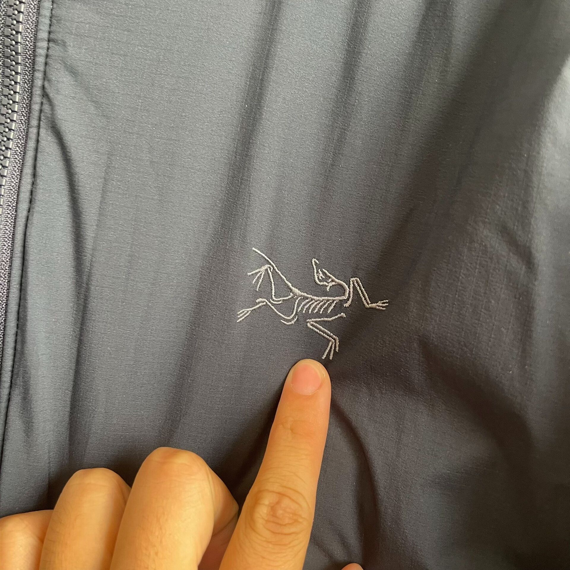 Arc'teryx Arcteryx Atom Heavyweight Jacket Black Blue Size US M / EU 48-50 / 2 - 2 Thumbnail