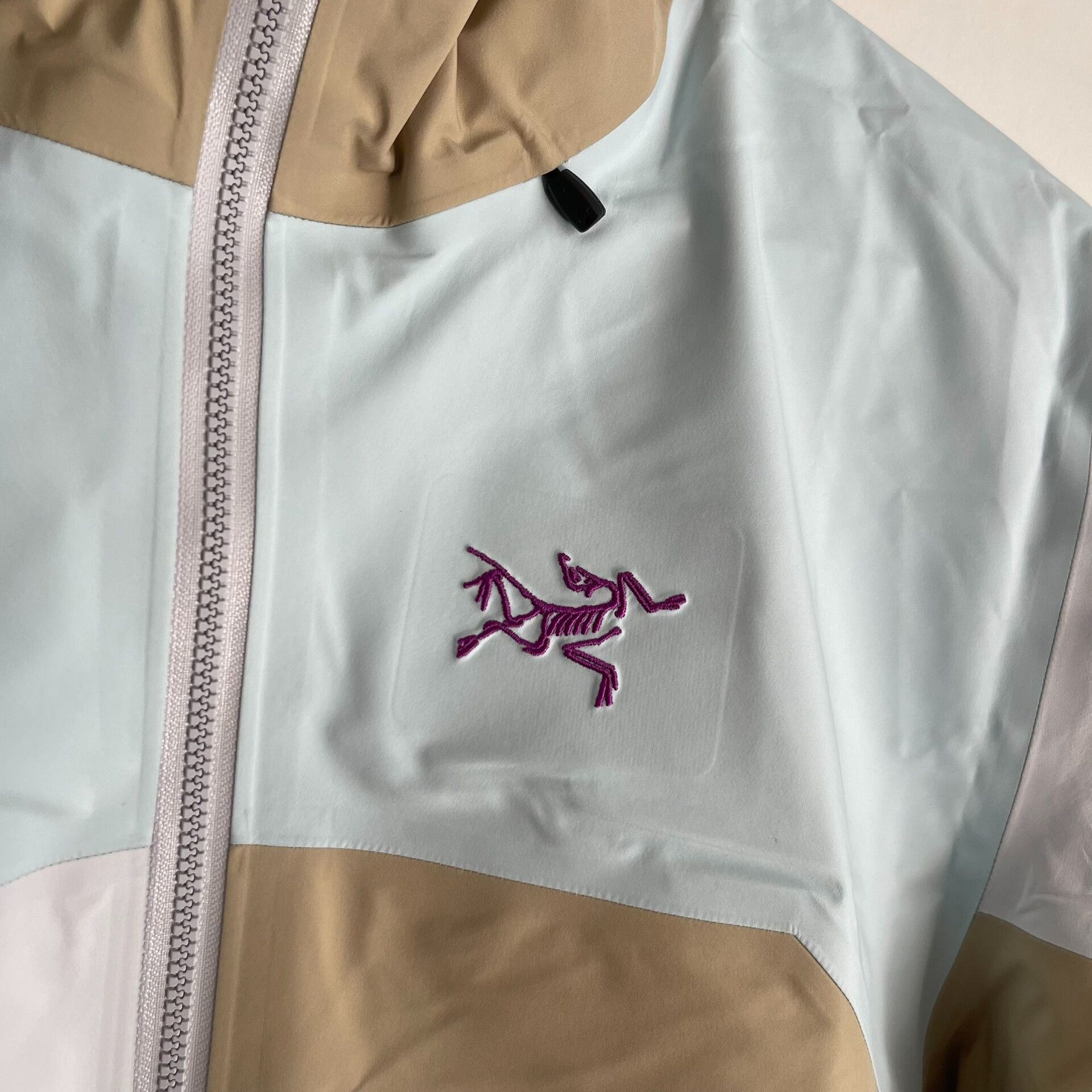 Arc'teryx Arcteryx BETA Lightweight Jacket for Women Size M / US 6-8 / IT 42-44 - 3 Thumbnail