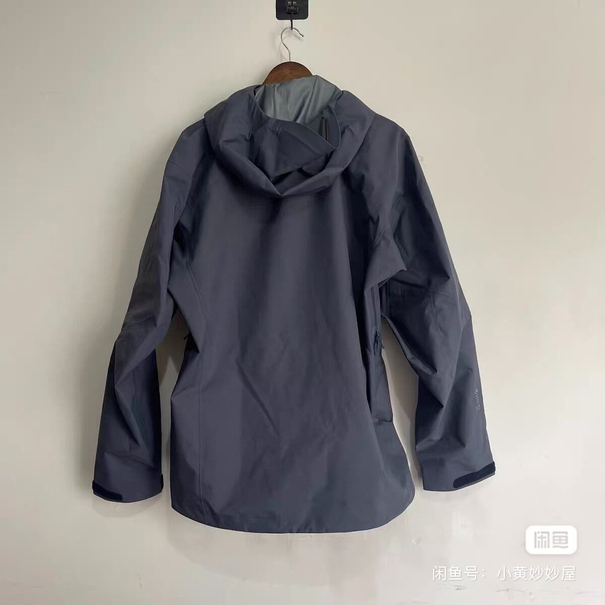 Arc'teryx Arcteryx Alpha SV Jacket for Sale Size US L / EU 52-54 / 3 - 6 Thumbnail