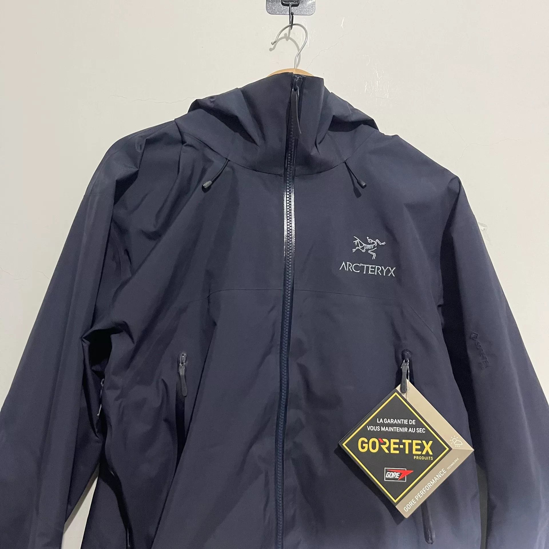 Arc'teryx Arcteryx BETA AR GORE-TEX Pro Jacket Size US L / EU 52-54 / 3 - 3 Thumbnail