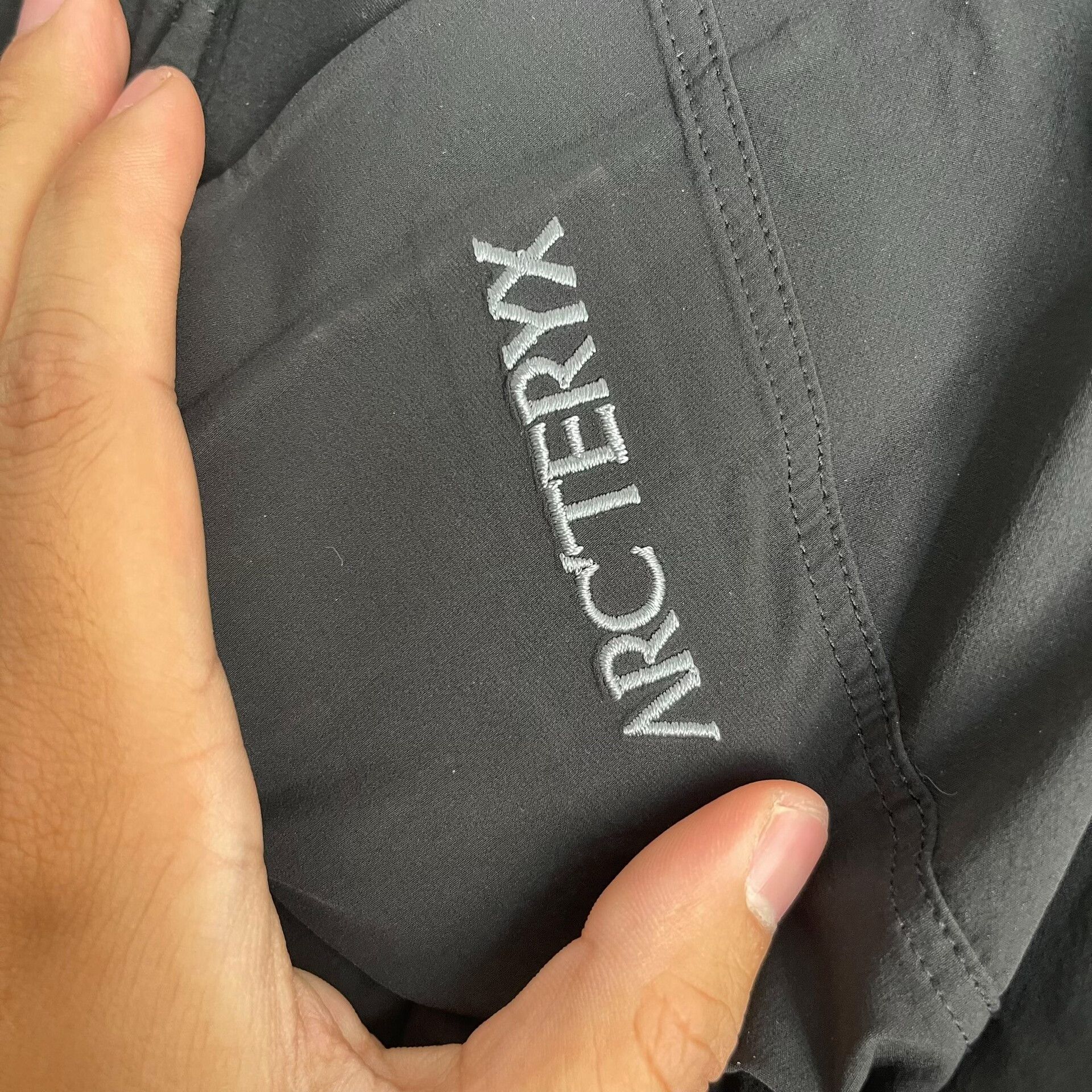 Arc'teryx Arcteryx Lightweight Black Hooded Jacket Size US XXL / EU 58 / 5 - 6 Thumbnail