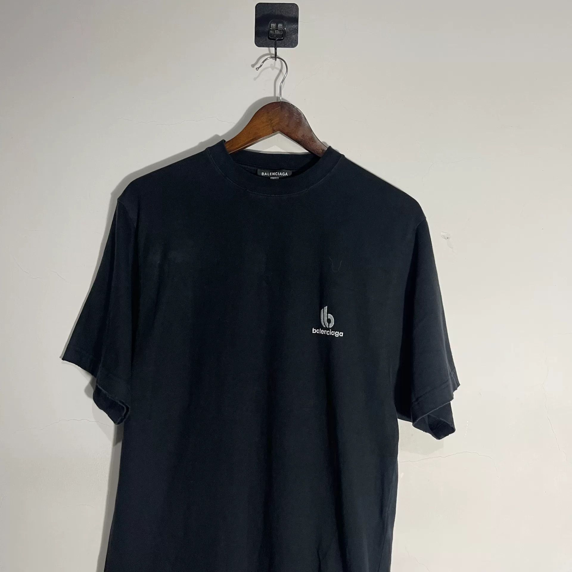Balenciaga Balenciaga Black Short Sleeve T-Shirt Size US L / EU 52-54 / 3 - 4 Thumbnail