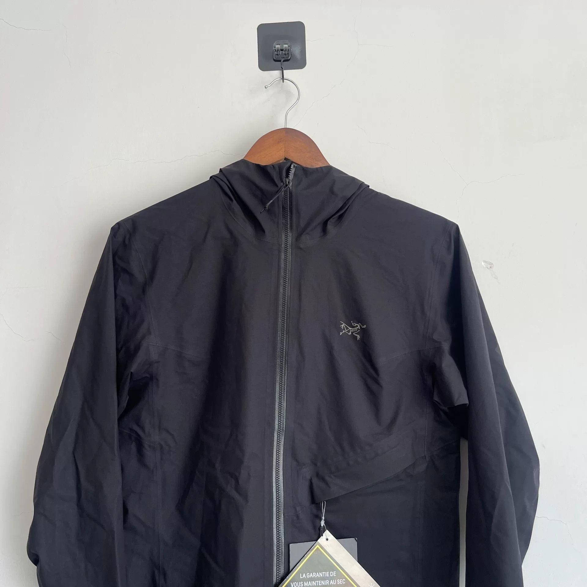 Arc'teryx Arcteryx Women's Black Hooded Jacket Size S / US 4 / IT 40 - 7 Thumbnail