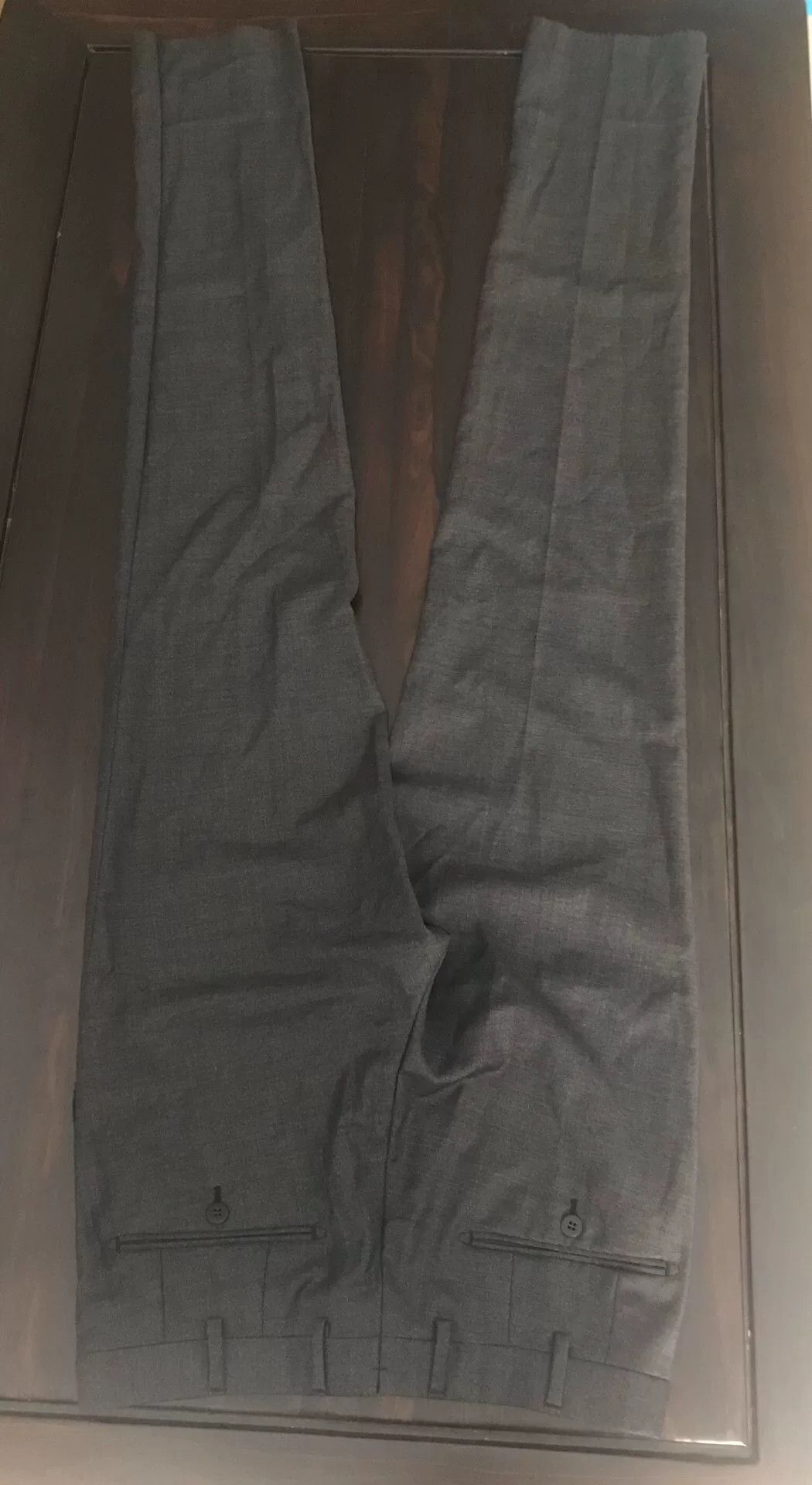 Brioni Brioni Gray Wool Suit Size 46 Size US S / EU 44-46 / 1 - 8 Thumbnail