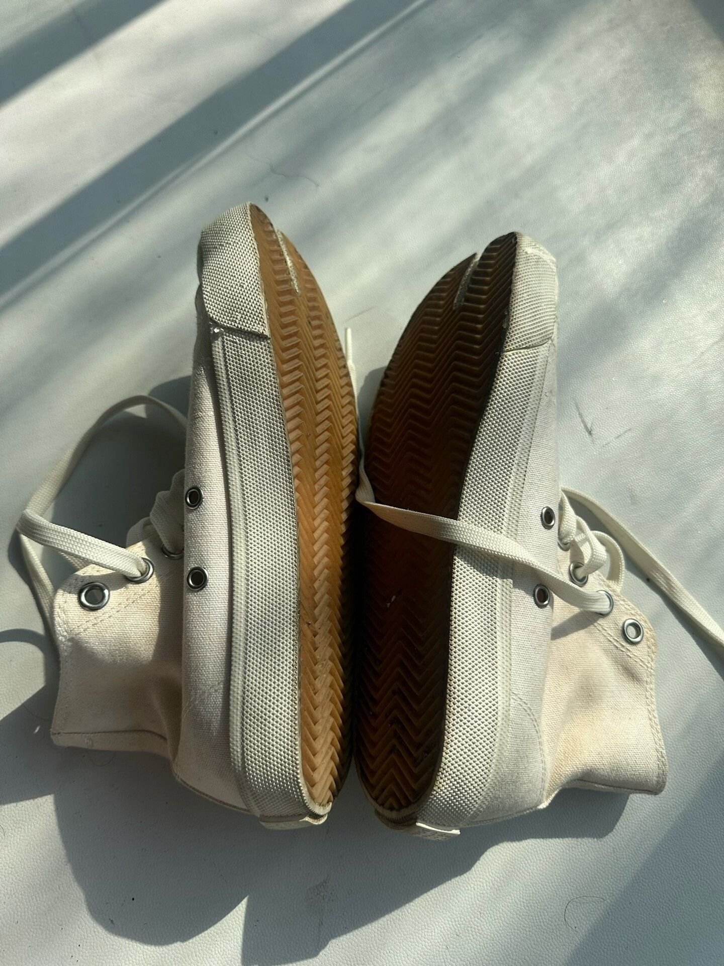 Maison Margiela Maison Margiela Tabi High-Top Sneakers Size US 5 / IT 35 - 3 Thumbnail