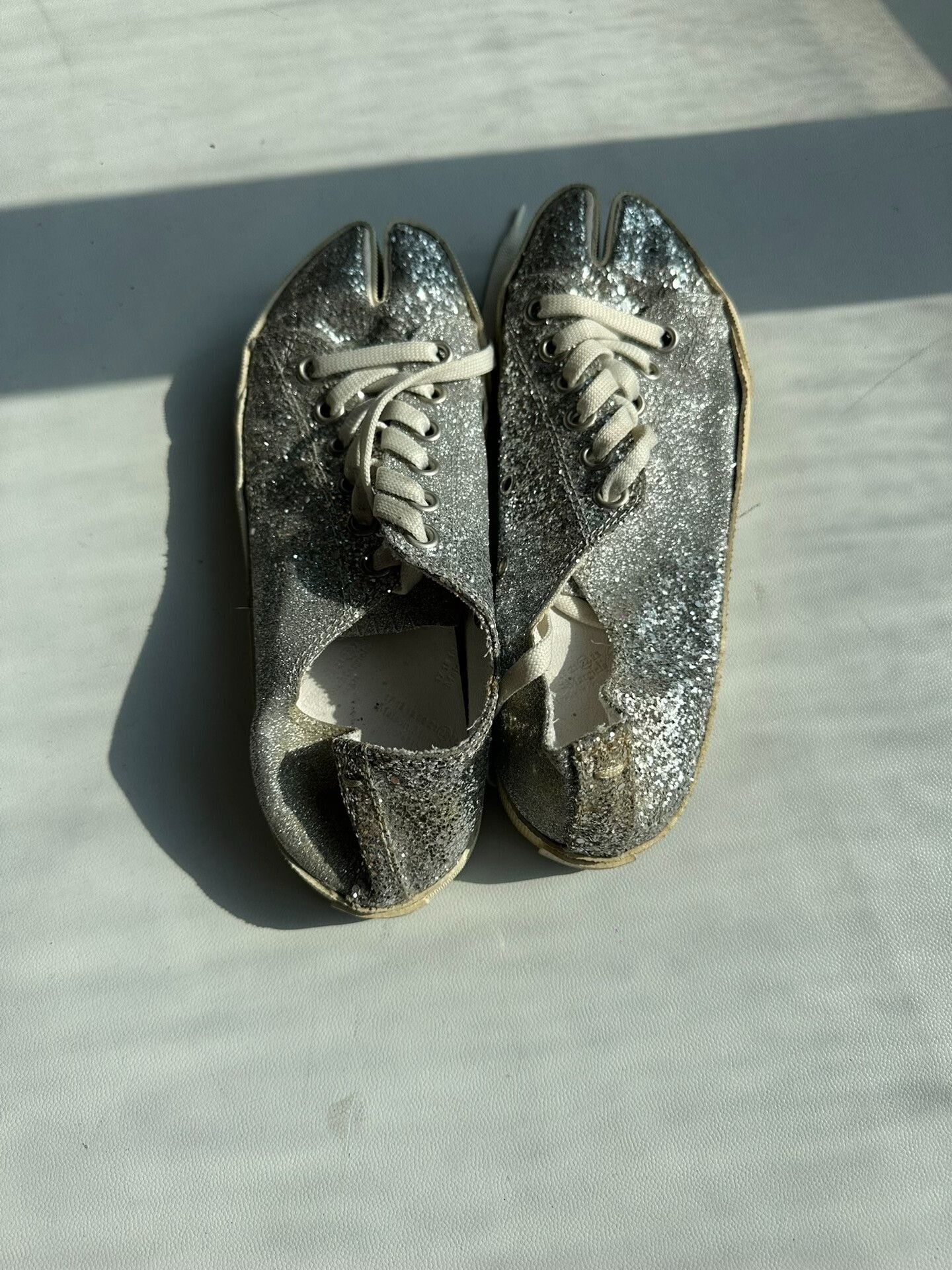 Maison Margiela Maison Margiela Tabi Silver Shoes Size 37 Size US 6 / IT 36 - 2 Thumbnail