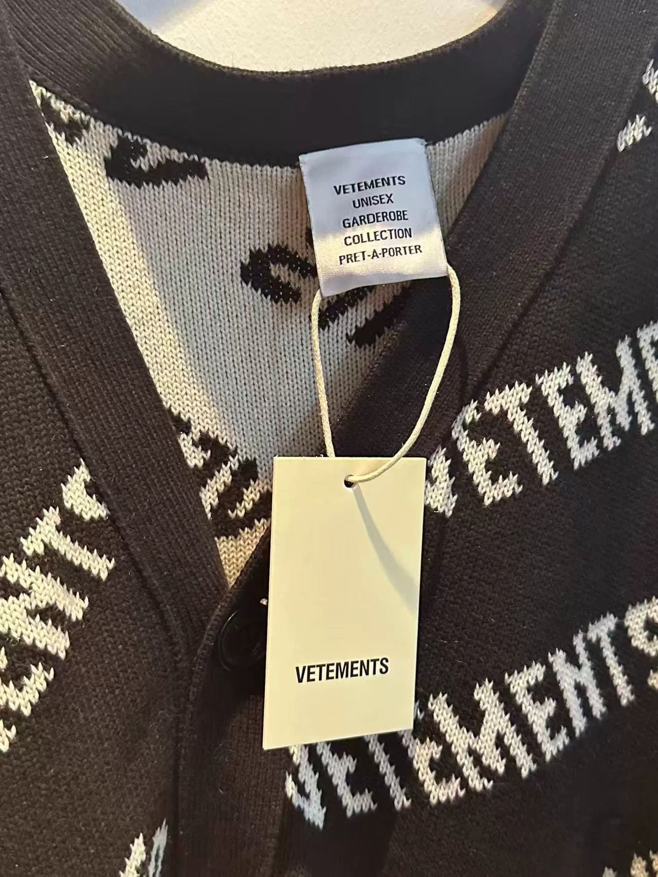 Vetements Vetements Cashmere Cardigan Sweater Size US S / EU 44-46 / 1 - 3 Thumbnail