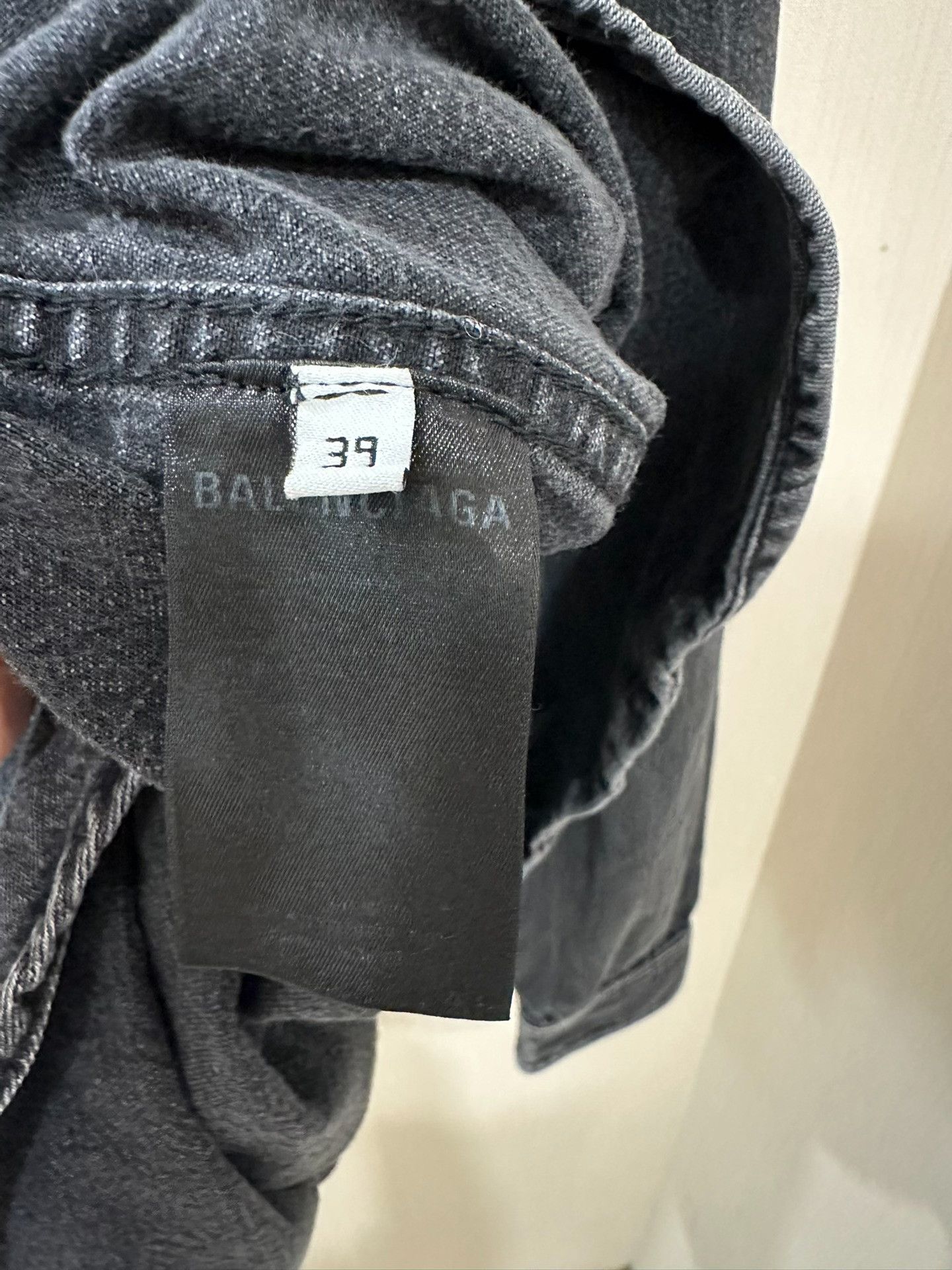 Balenciaga Balenciaga Distressed Denim Shirt Jacket Size US M / EU 48-50 / 2 - 3 Thumbnail