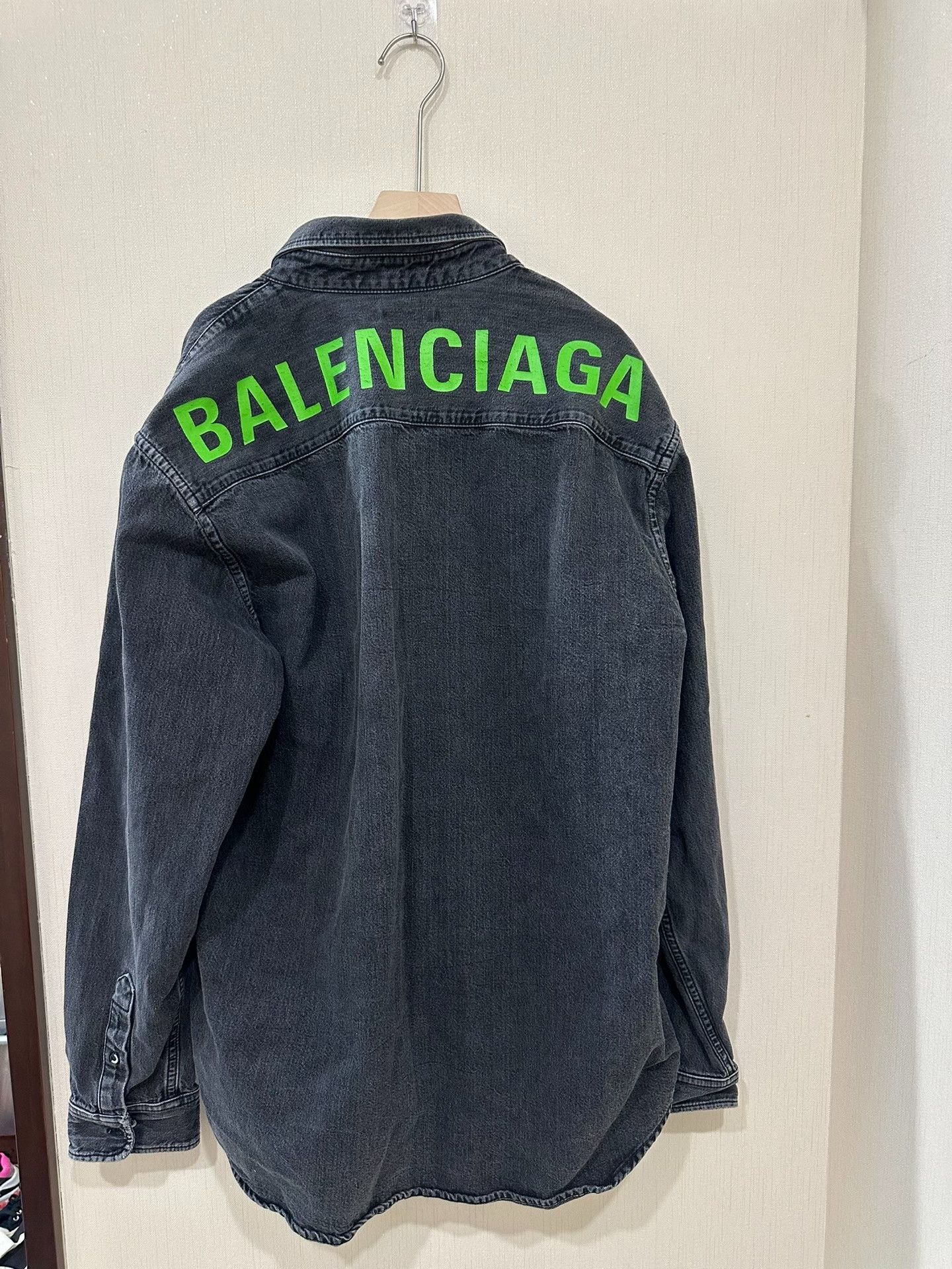 Balenciaga Balenciaga Distressed Denim Shirt Jacket Size US M / EU 48-50 / 2 - 2 Thumbnail