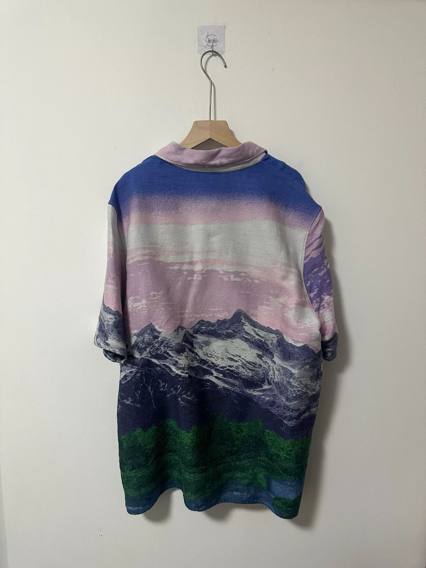 Louis Vuitton Louis Vuitton Snow Mountain Print Shirt Size US L / EU 52-54 / 3 - 2 Thumbnail