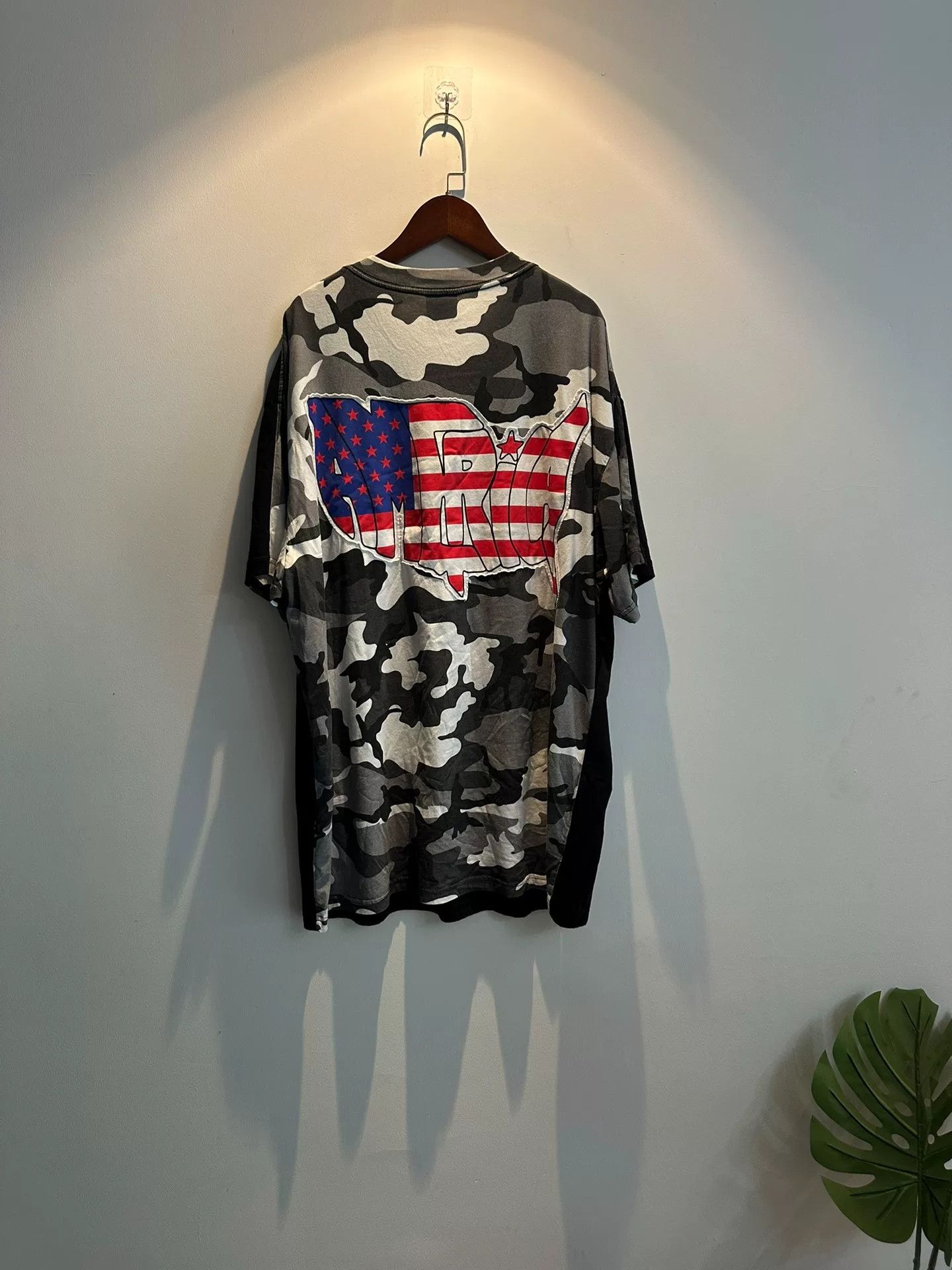 Vetements Vetements Camouflage Patch Short Sleeve Tee Size US M / EU 48-50 / 2 - 2 Thumbnail