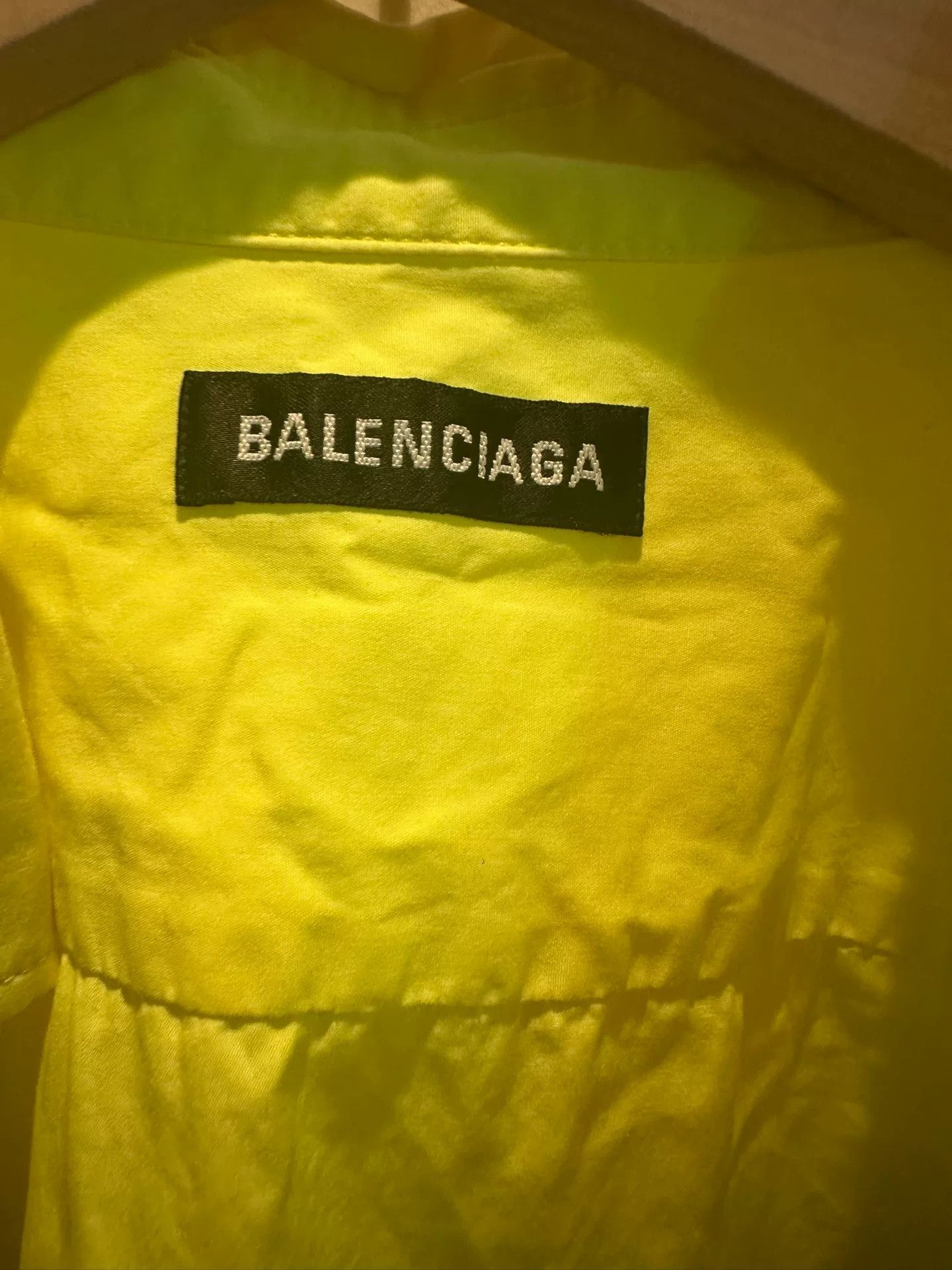 Balenciaga Balenciaga Fluorescent Green Short Sleeve Shirt Size US S / EU 44-46 / 1 - 3 Thumbnail