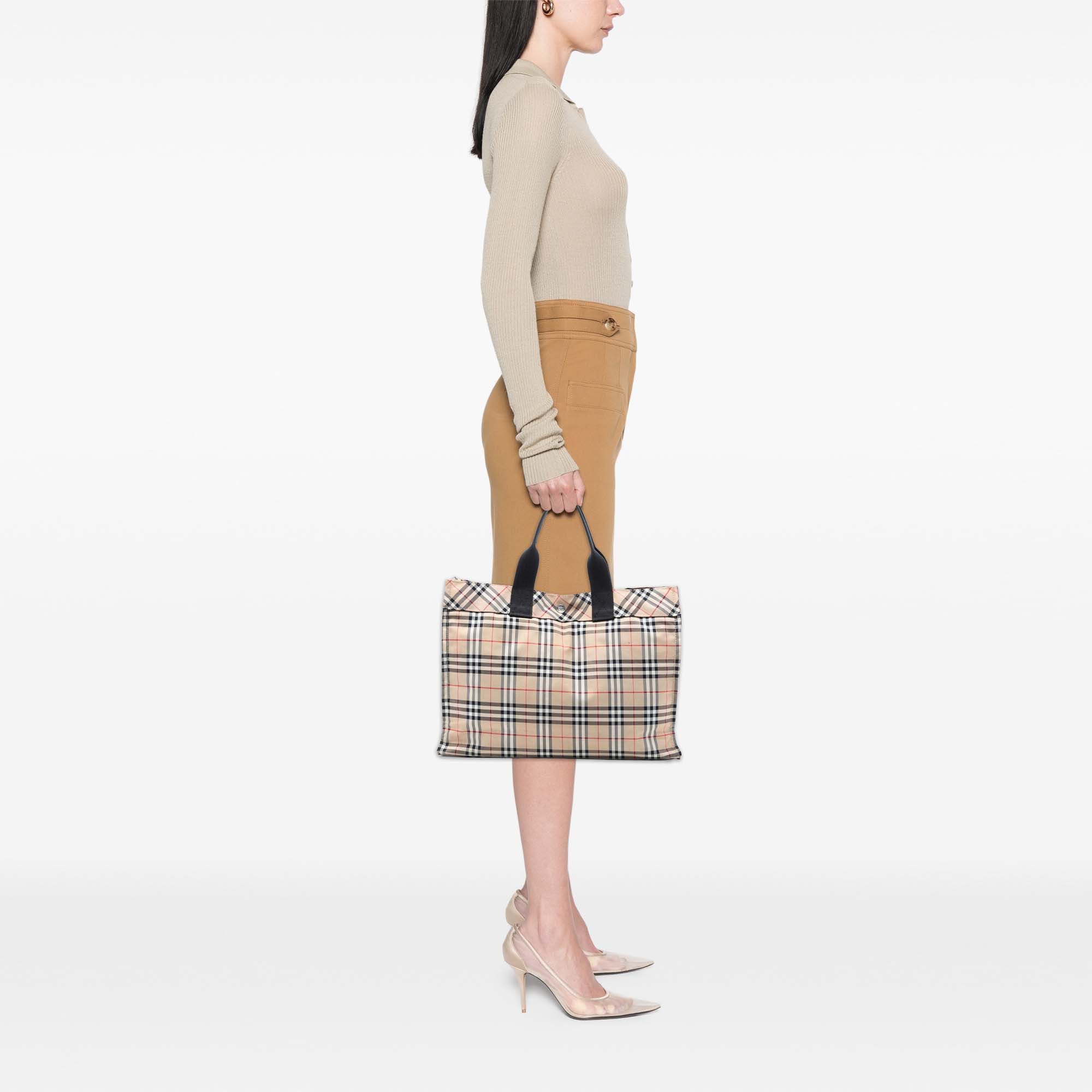 Burberry Burberry House Check Canvas Tote Size ONE SIZE - 7 Thumbnail