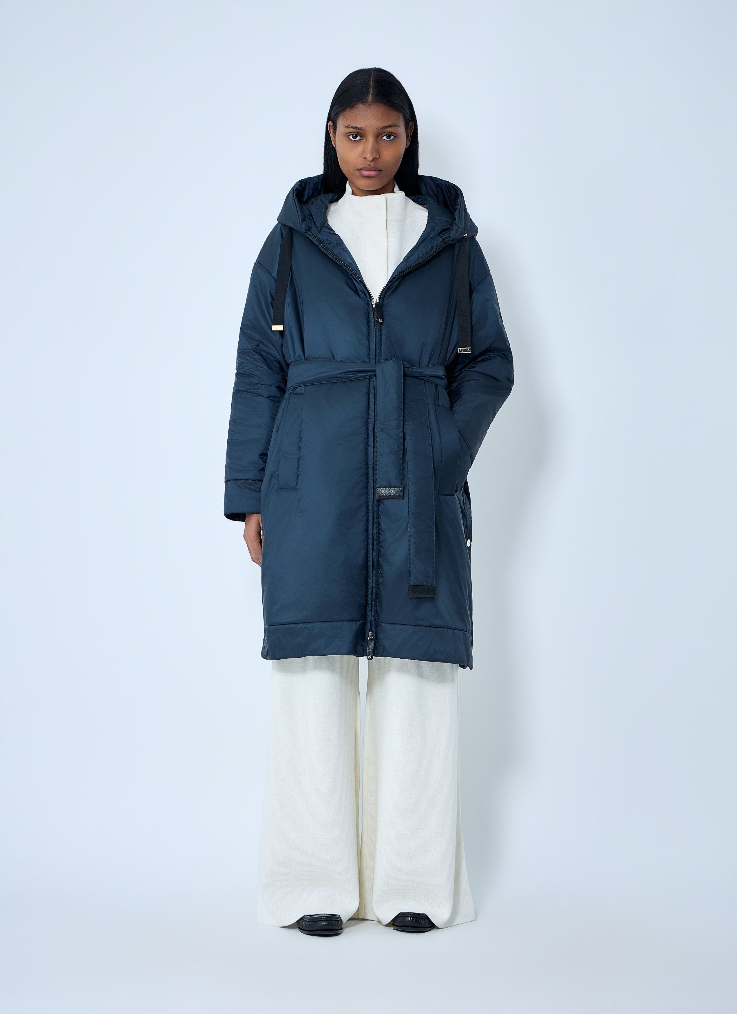 Max Mara Hooded Quilted Coat with Belt Size M / US 6-8 / IT 42-44 - 2 Thumbnail