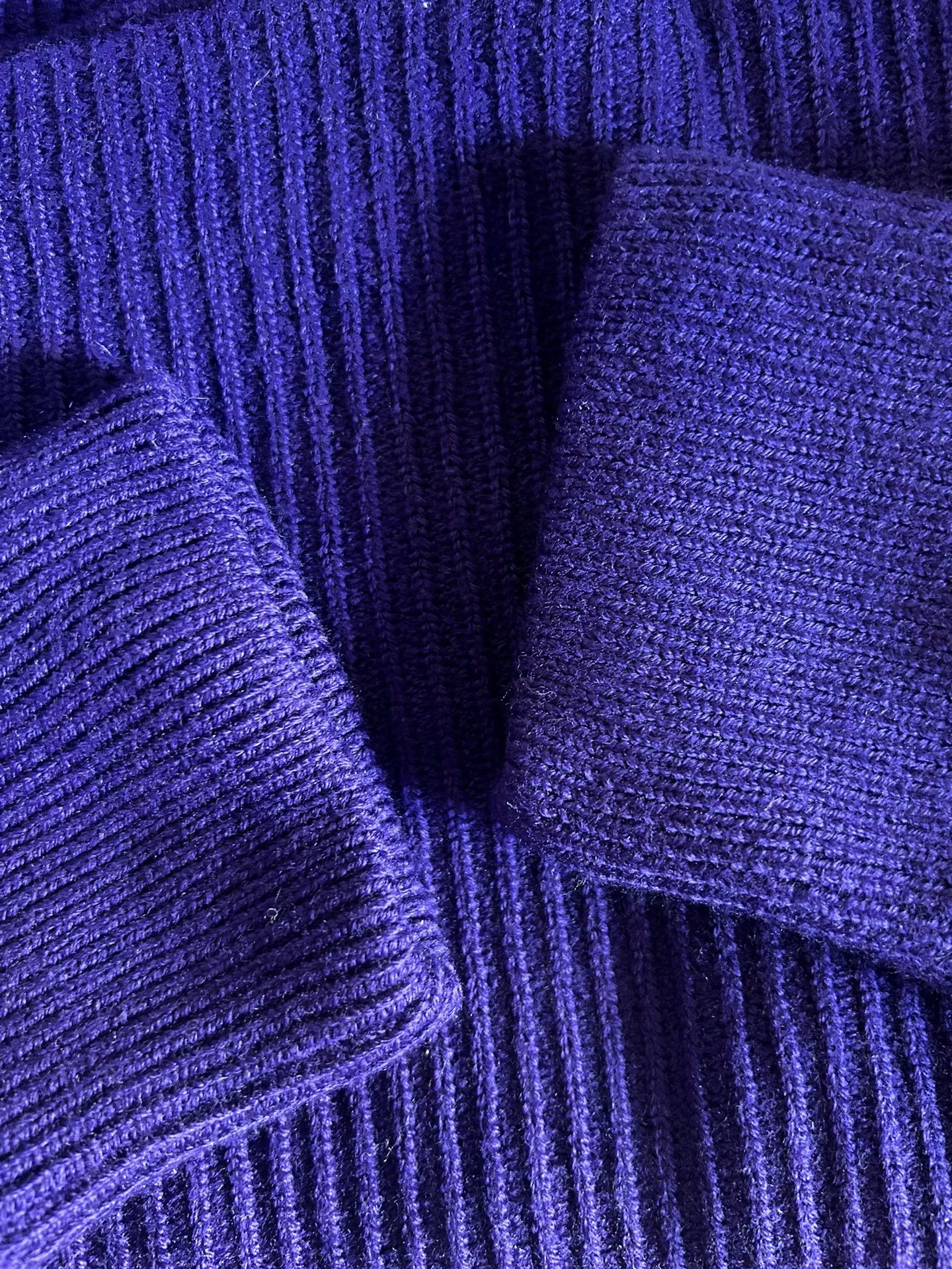 Louis Vuitton Louis Vuitton Purple Earth Sweater Limited Edition Size US XL / EU 56 / 4 - 5 Thumbnail