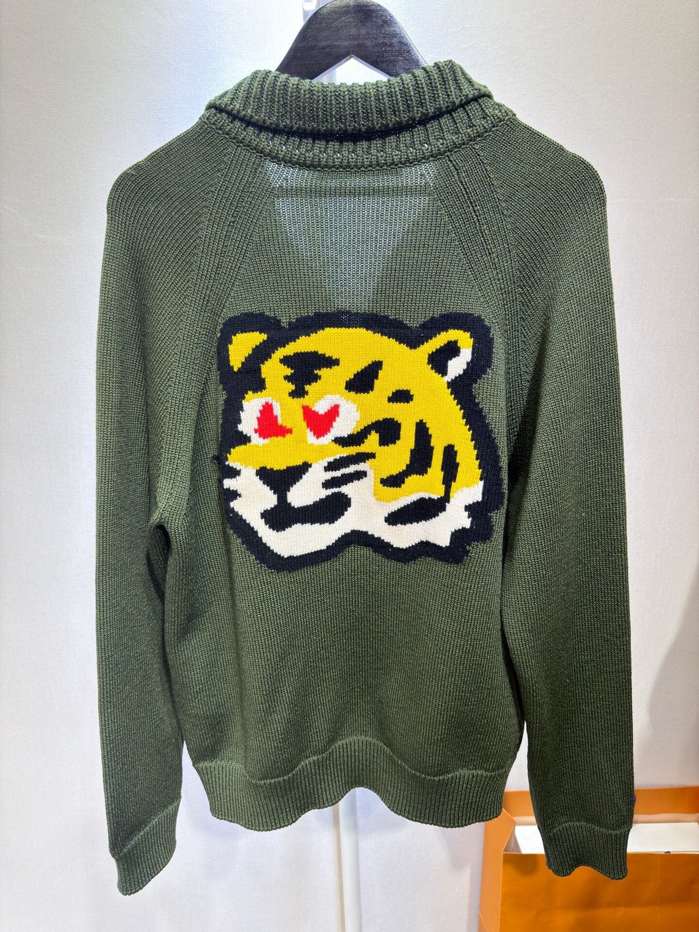Louis Vuitton Louis Vuitton Nigo Collaboration Green Sweater Size US M / EU 48-50 / 2 - 2 Thumbnail