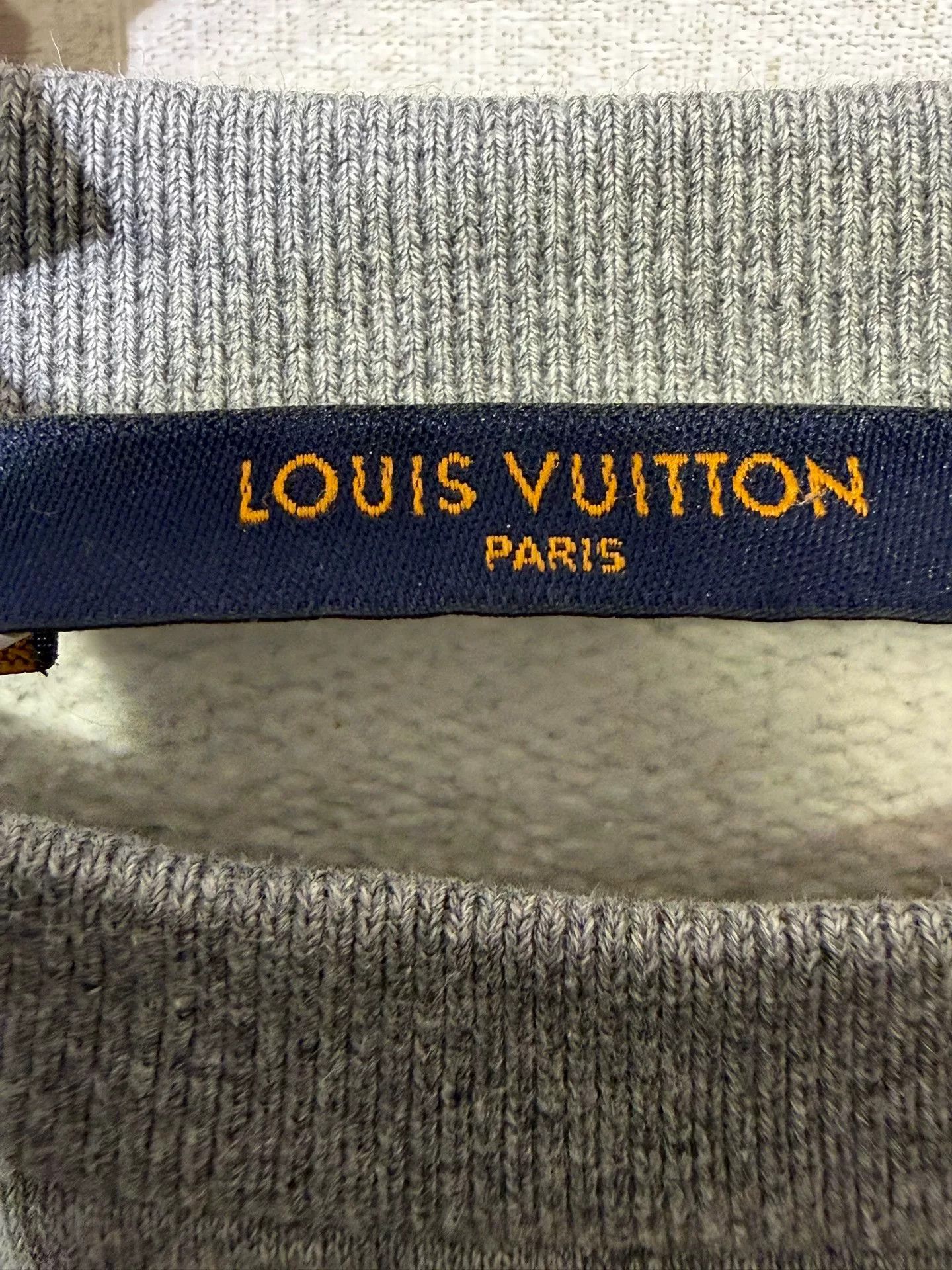 Louis Vuitton Louis Vuitton Nigo Gray Printed Sweatshirt Size US M / EU 48-50 / 2 - 3 Thumbnail