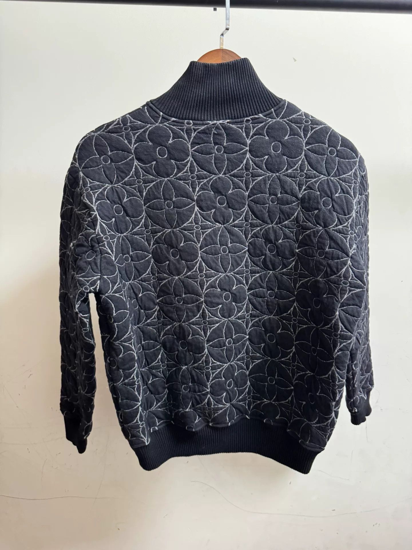 Louis Vuitton Louis Vuitton Floral Embroidered Quilted Jacket Size S / US 4 / IT 40 - 2 Thumbnail