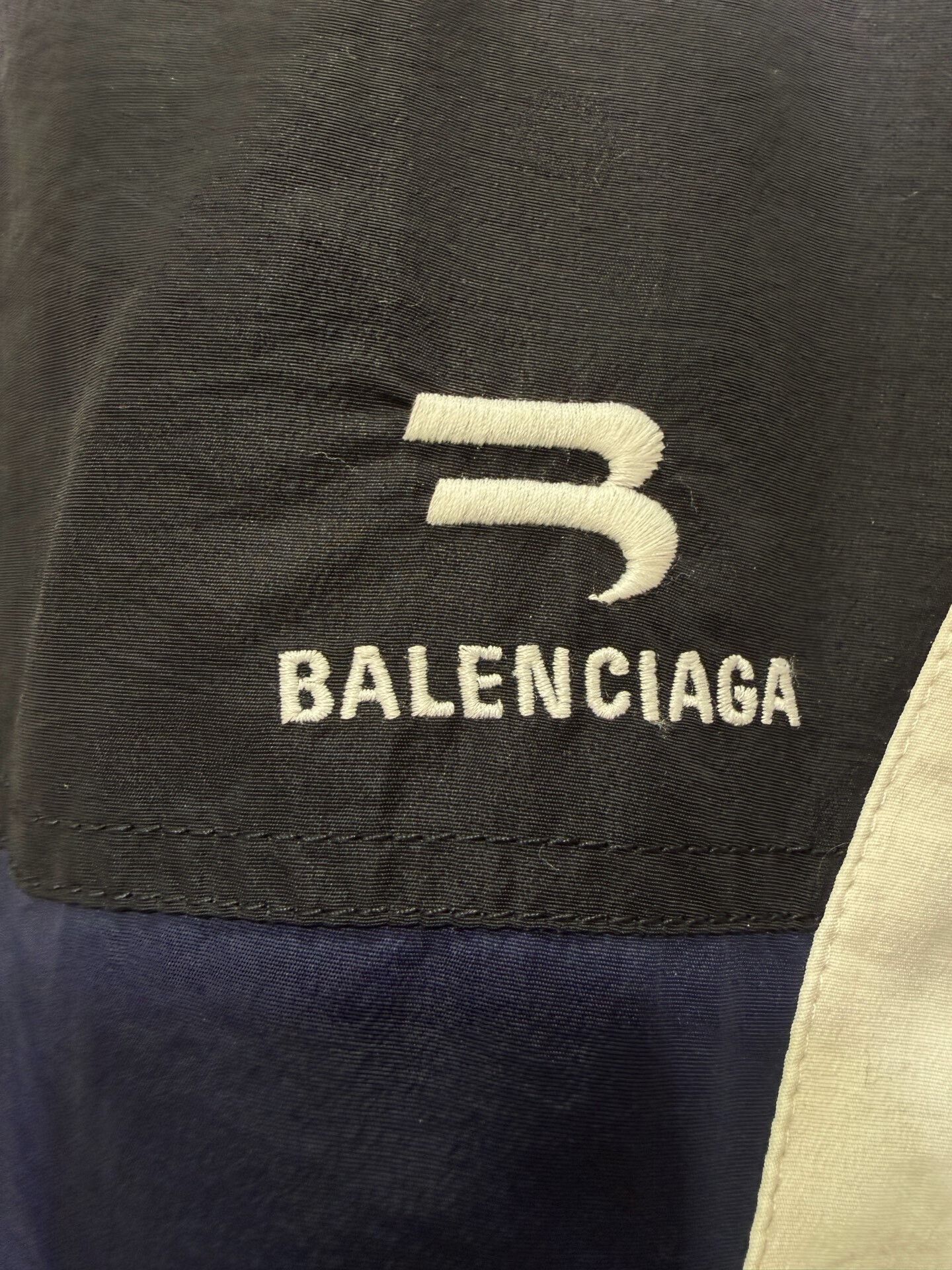 Balenciaga Balenciaga Color-Blocked Embroidered Jacket Size US M / EU 48-50 / 2 - 3 Thumbnail