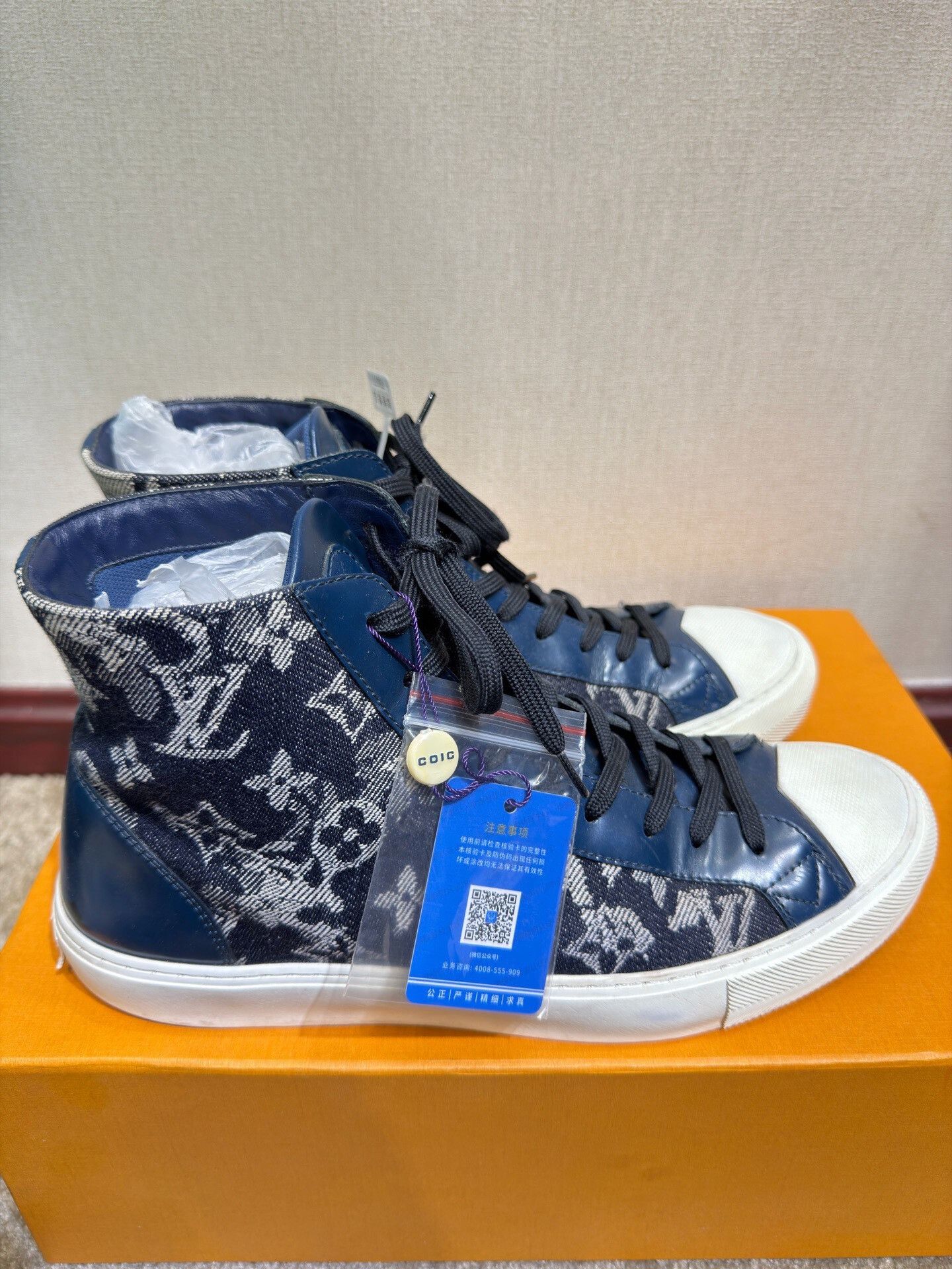 Louis Vuitton Louis Vuitton Denim Sneaker Size 41 Size US 8 / EU 41 - 2 Thumbnail