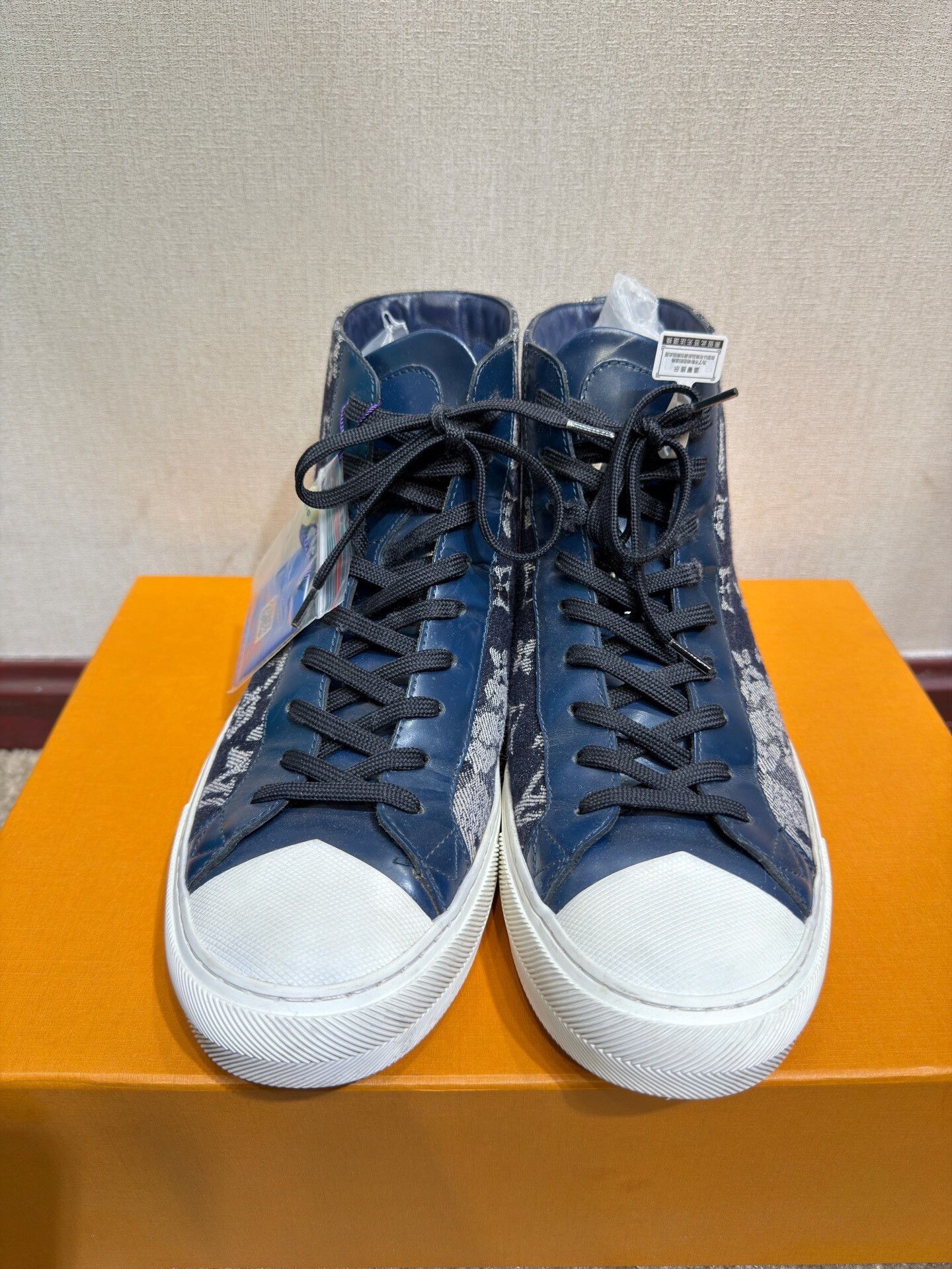 Louis Vuitton Louis Vuitton Denim Sneaker Size 41 Size US 8 / EU 41 - 3 Thumbnail