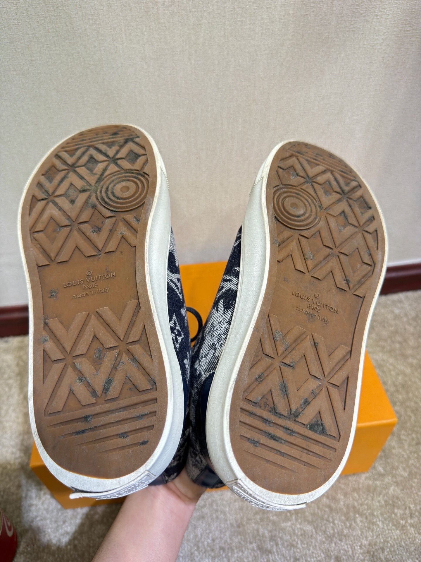 Louis Vuitton Louis Vuitton Denim Sneaker Size 41 Size US 8 / EU 41 - 5 Thumbnail