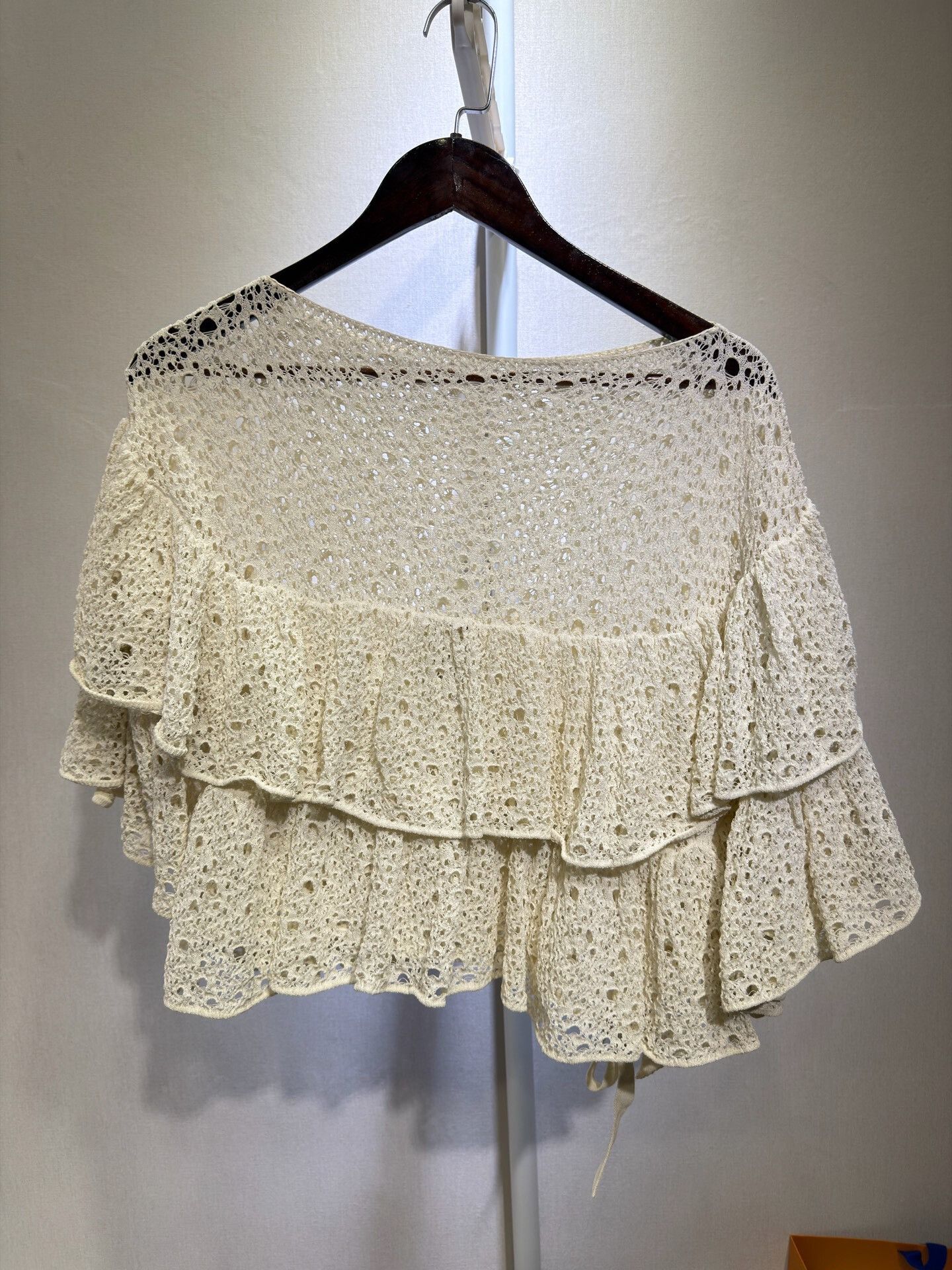 Chanel Chanel White Hollow Cape Top Size 38 Size S / US 4 / IT 40 - 2 Thumbnail