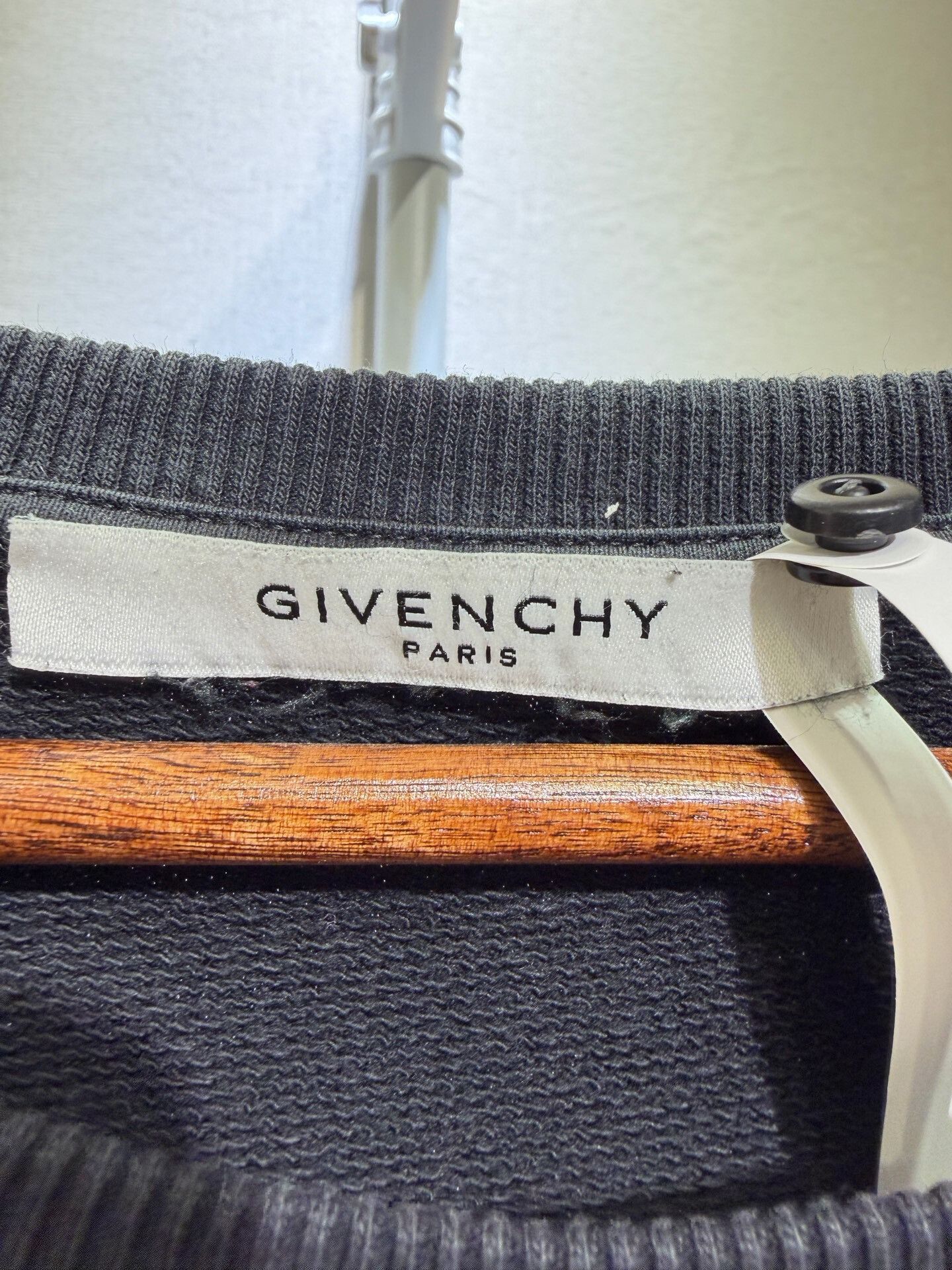 Givenchy Givenchy Black Rainbow Logo Sweatshirt Size US S / EU 44-46 / 1 - 6 Thumbnail