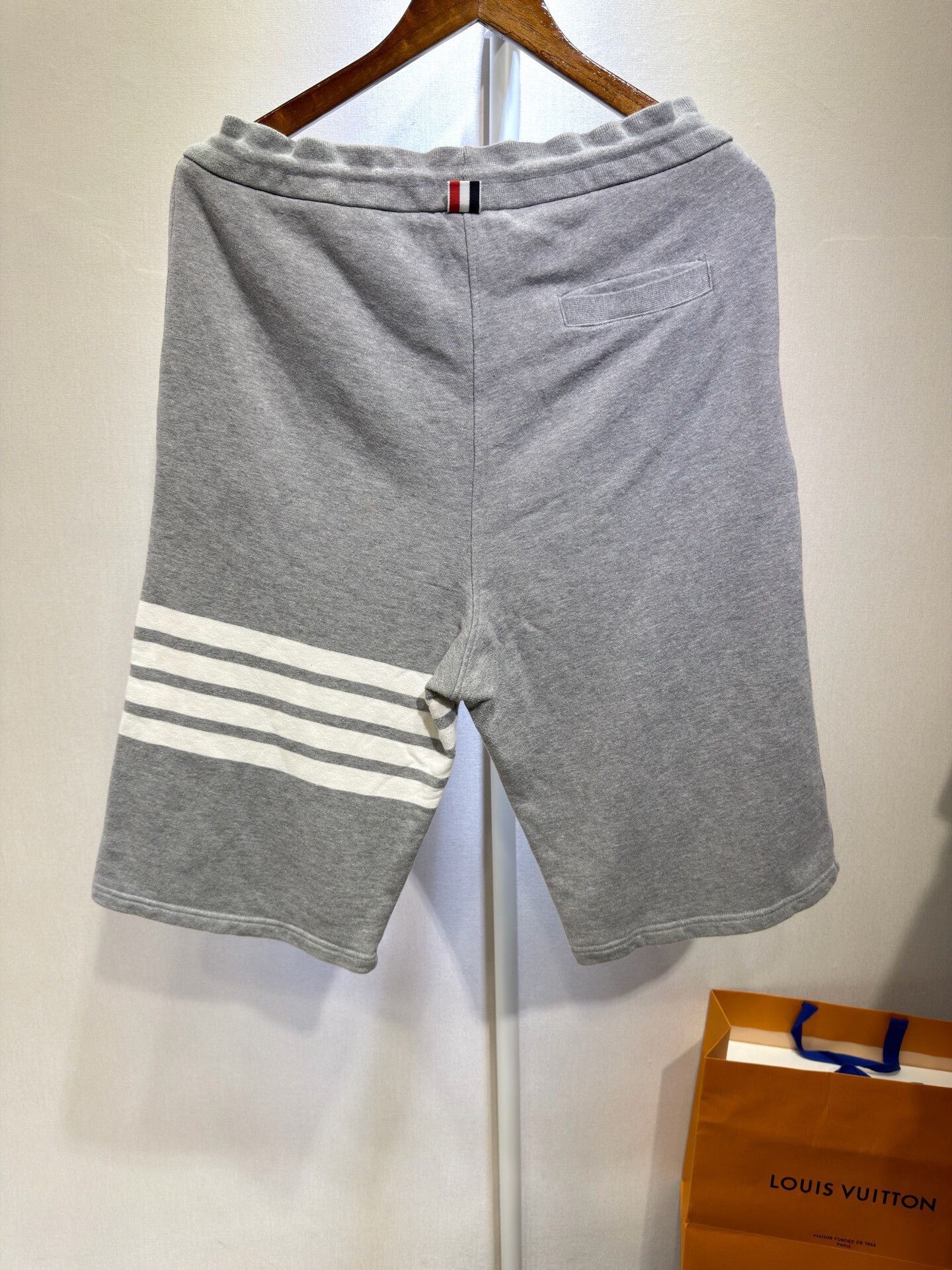 Thom Browne Thom Browne Gray Shorts Size 5 Size US 28 / EU 44 - 2 Thumbnail