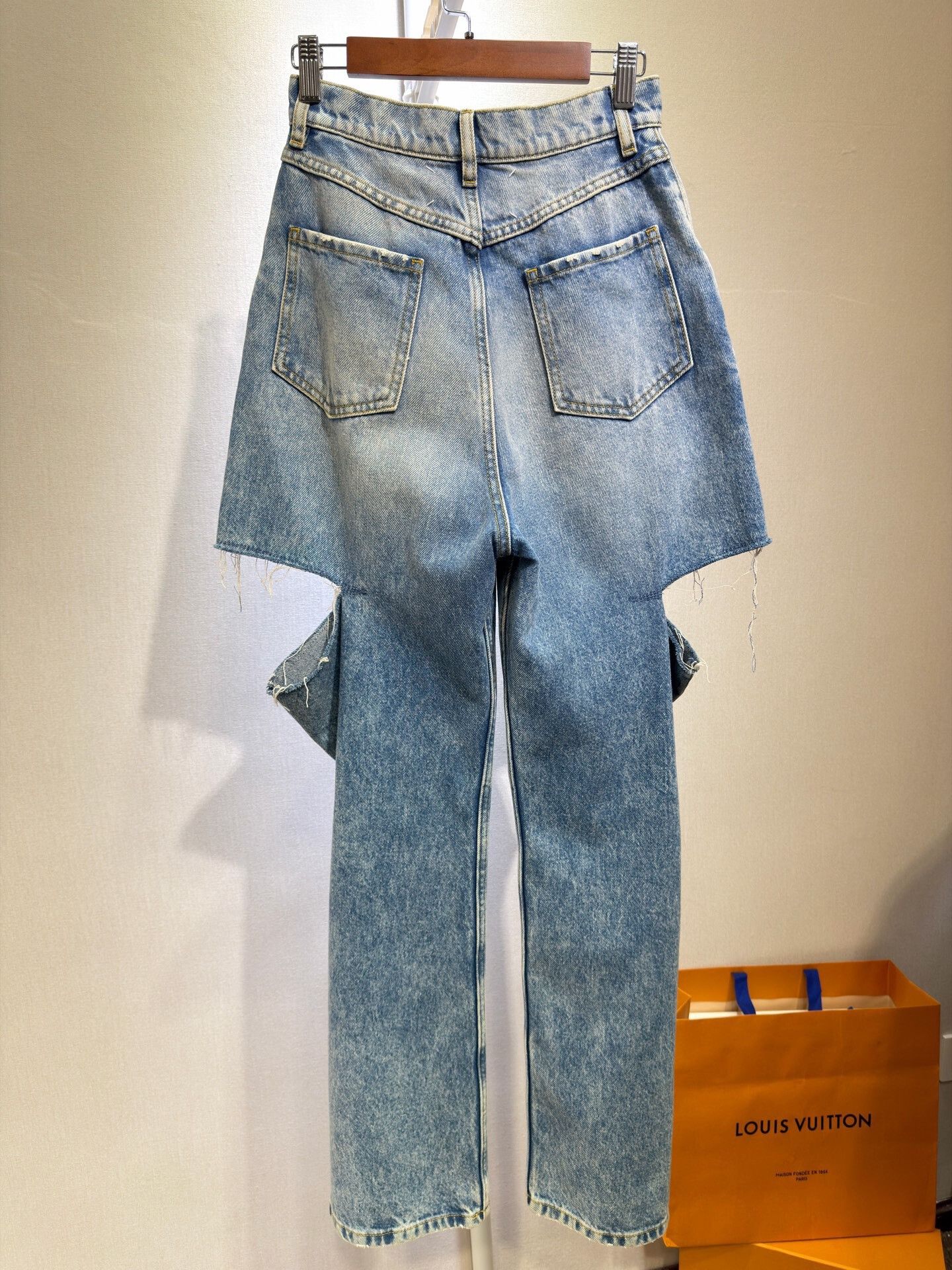 Maison Margiela Maison Margiela Distressed Denim Pants Size 36 Size US 36 / EU 52 - 2 Thumbnail