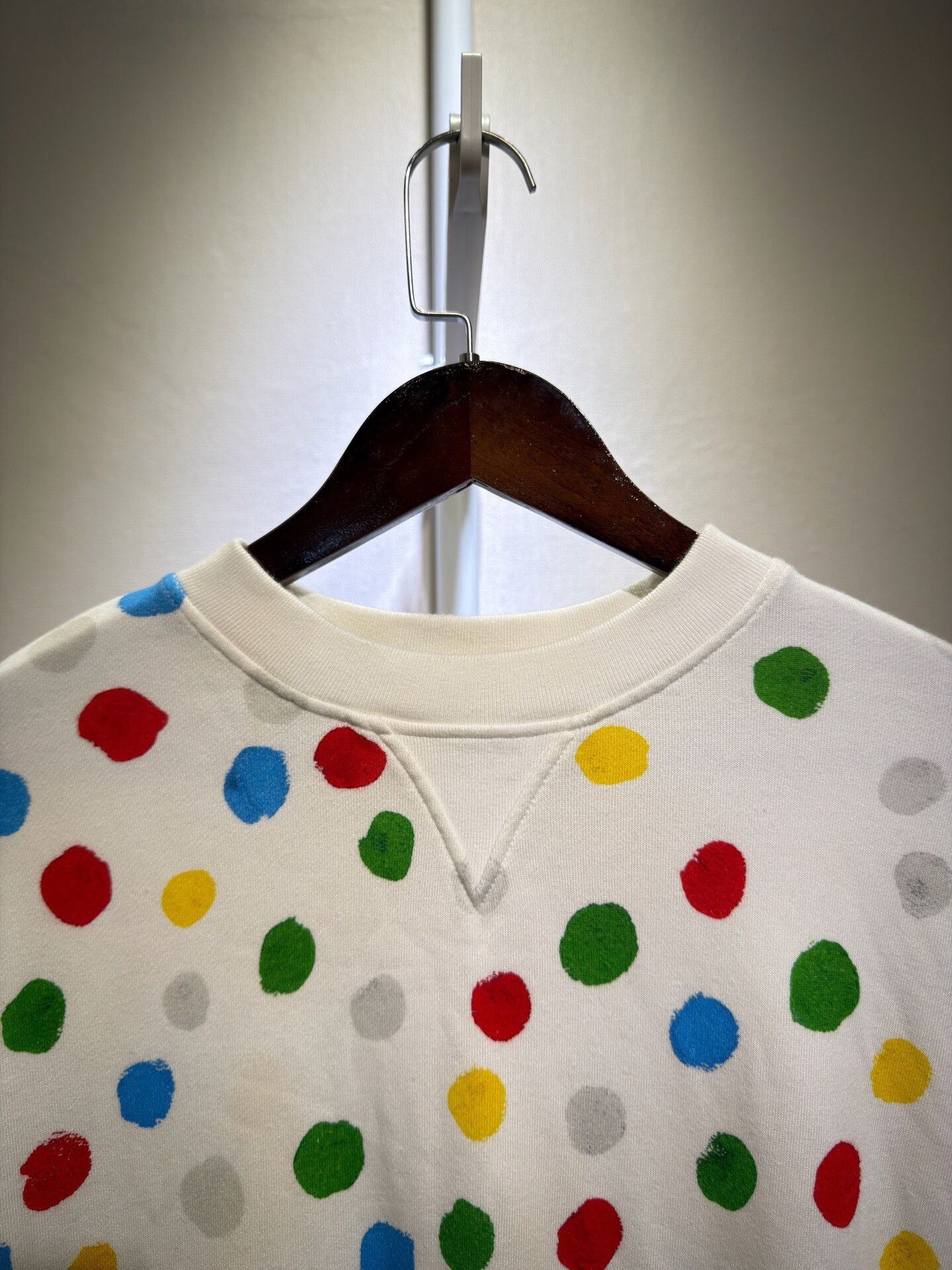 Louis Vuitton Louis Vuitton Yayoi Kusama Polka Dot Sweatshirt Size M / US 6-8 / IT 42-44 - 3 Thumbnail