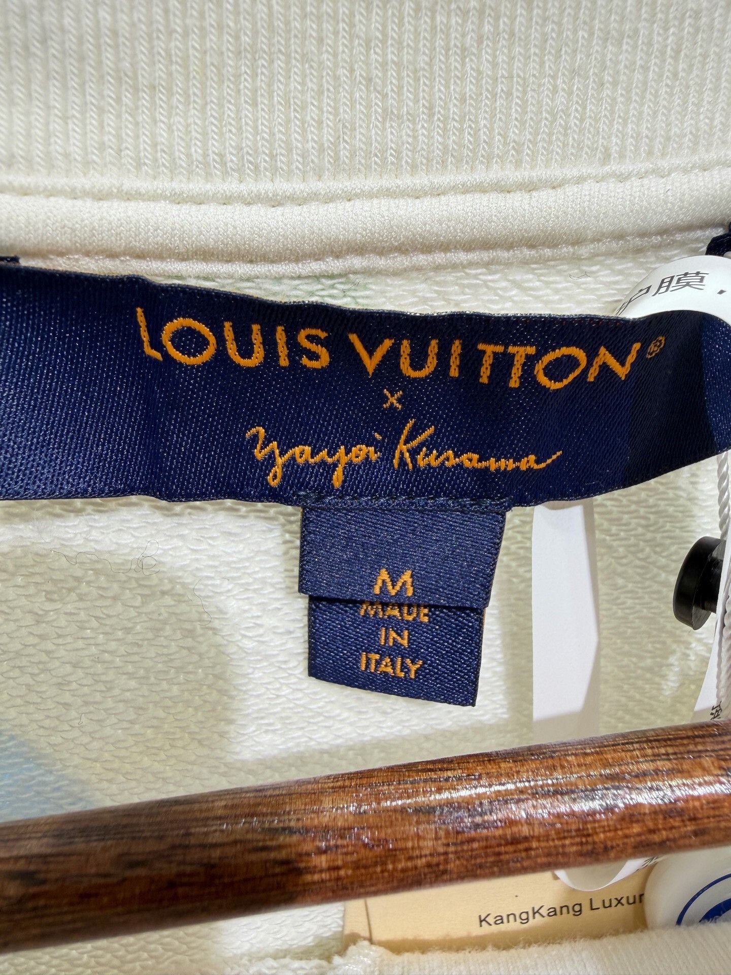 Louis Vuitton Louis Vuitton Yayoi Kusama Polka Dot Sweatshirt Size M / US 6-8 / IT 42-44 - 6 Thumbnail