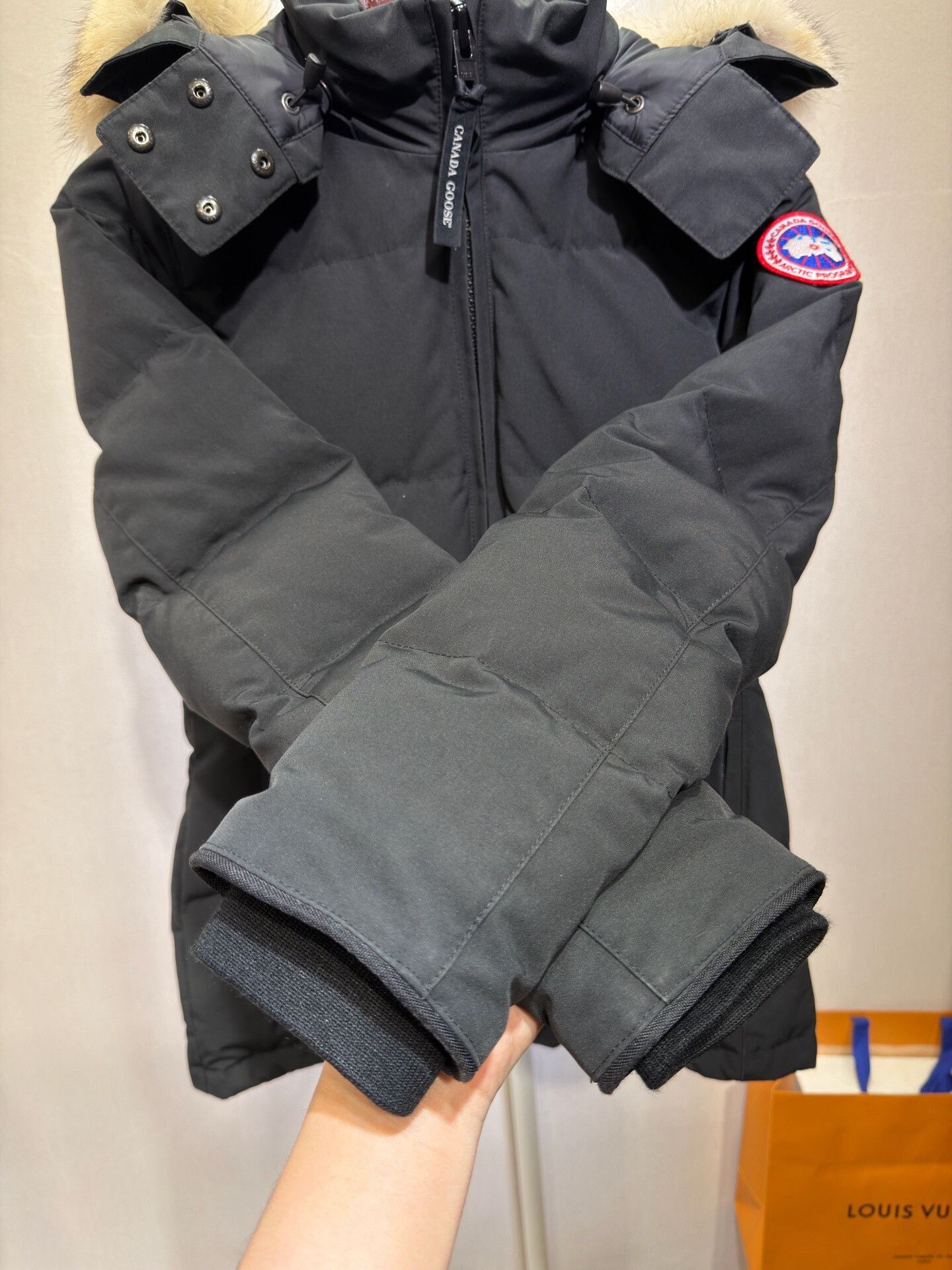 Canada Goose Canada Goose Chelsea Black Parka for Women Size S / US 4 / IT 40 - 4 Thumbnail