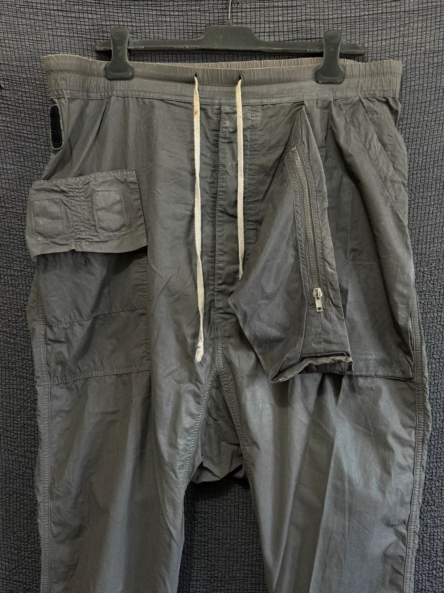 Rick Owens Rick Owens Gray Cargo Drop-Crotch Pants Size US 28 / EU 44 - 5 Thumbnail