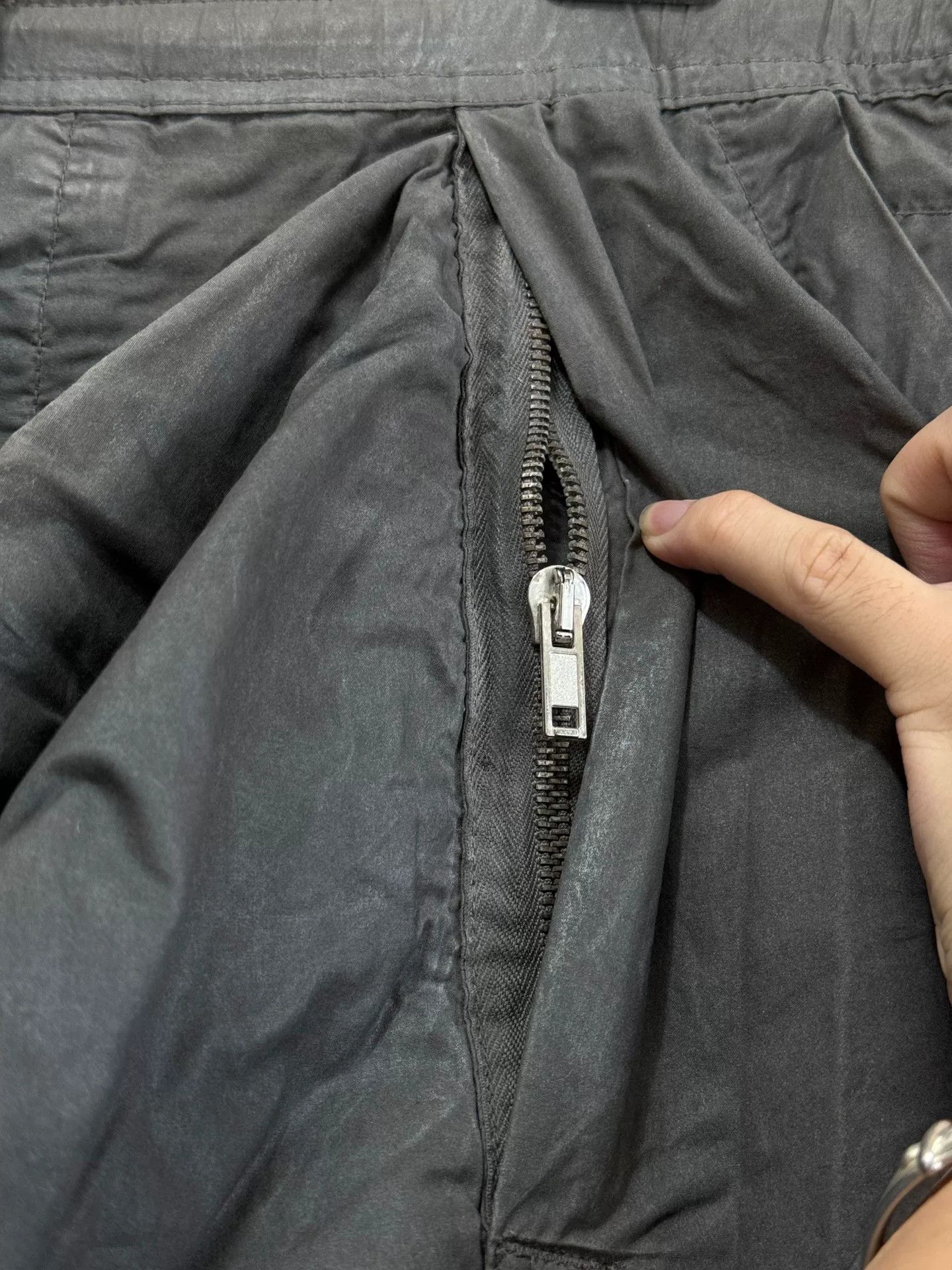 Rick Owens Rick Owens Gray Cargo Drop-Crotch Pants Size US 28 / EU 44 - 6 Thumbnail
