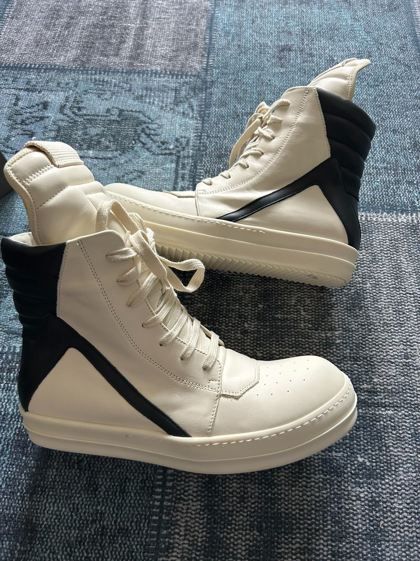 Rick Owens Rick Owens Stylish High-Top Sneakers Size US 7.5 / EU 40-41 - 2 Thumbnail