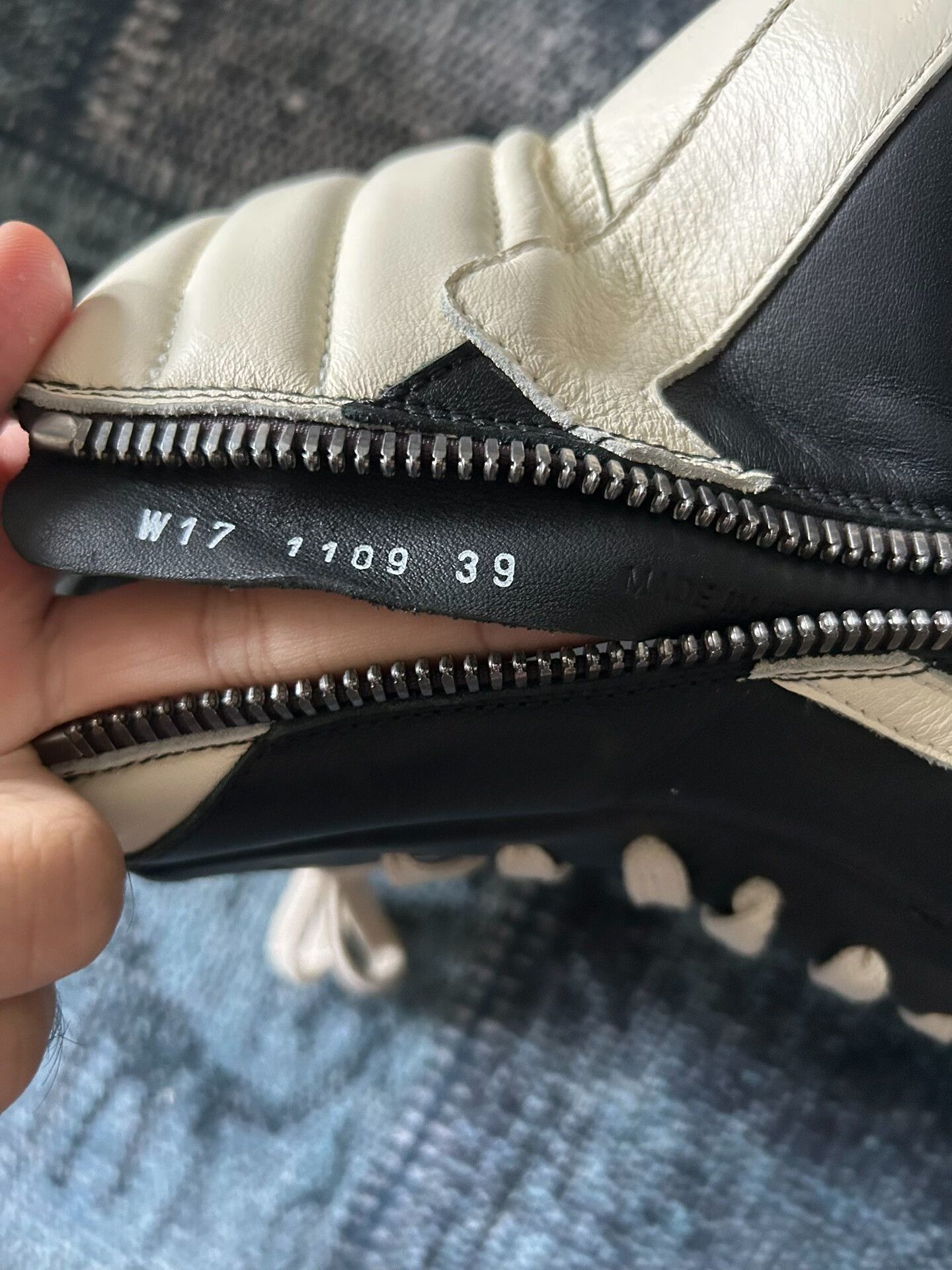 Rick Owens Rick Owens Triangle Cutout Sneakers Size 39 Size US 6 / EU 39 - 7 Thumbnail
